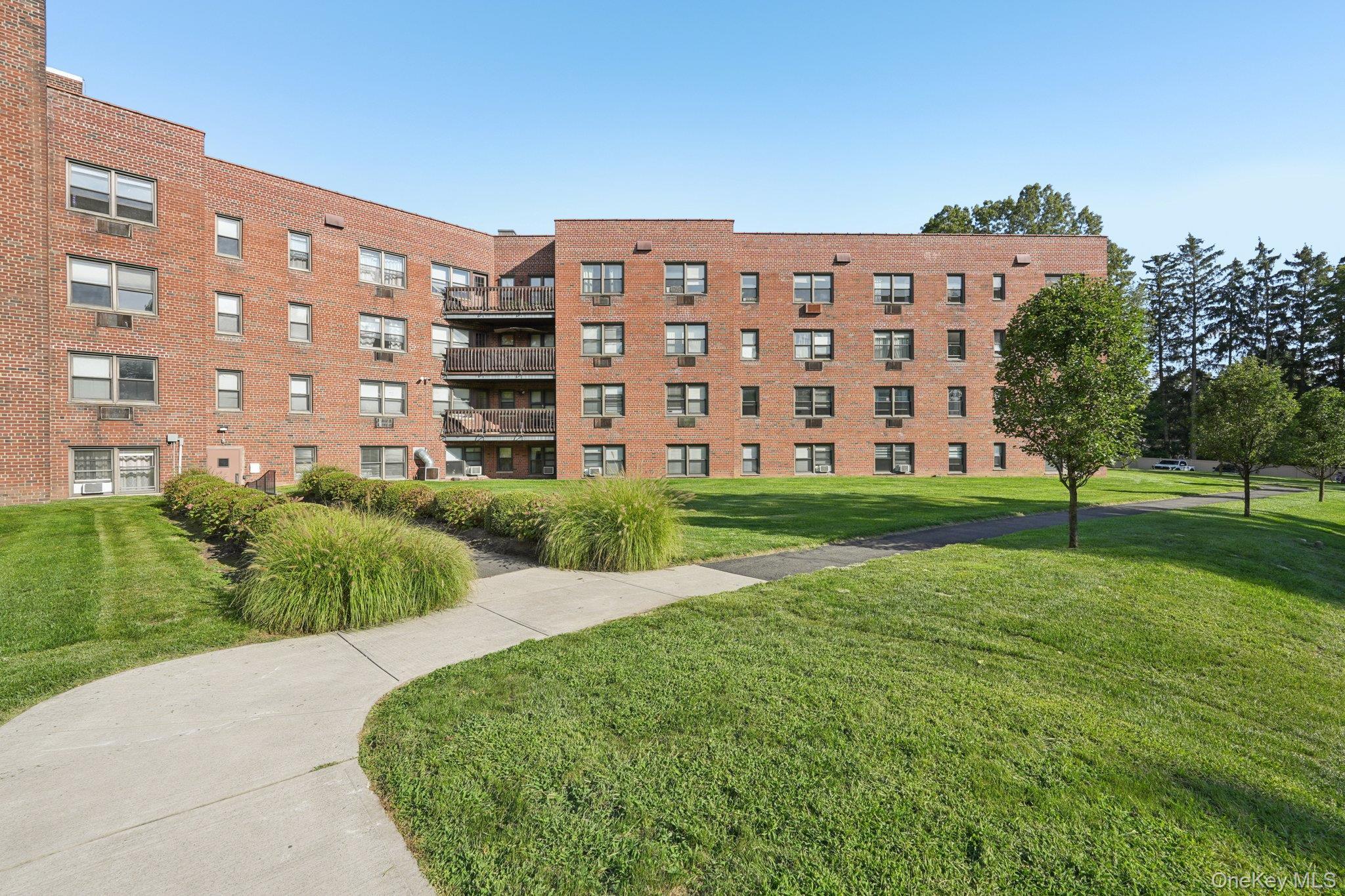 Coop Oakdale Manor  Rockland County, NY 10901, MLS-904157-33