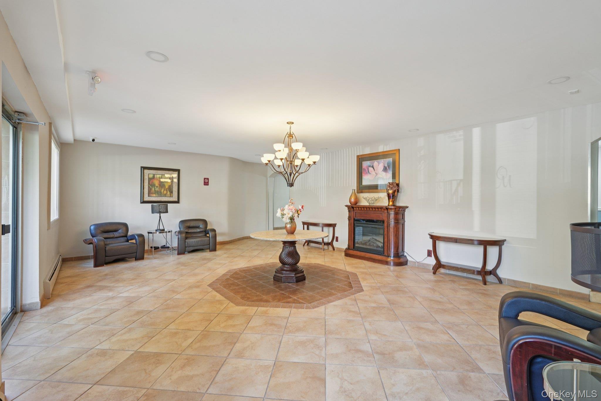 Coop Oakdale Manor  Rockland County, NY 10901, MLS-904157-9