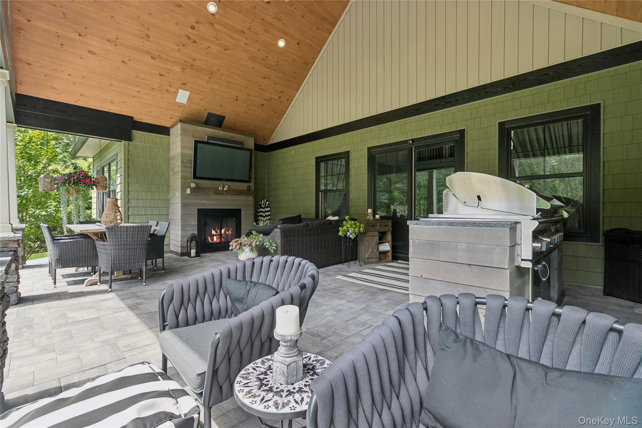 Single Family Jonah Suffolk County, NY 11764, MLS-904166-27