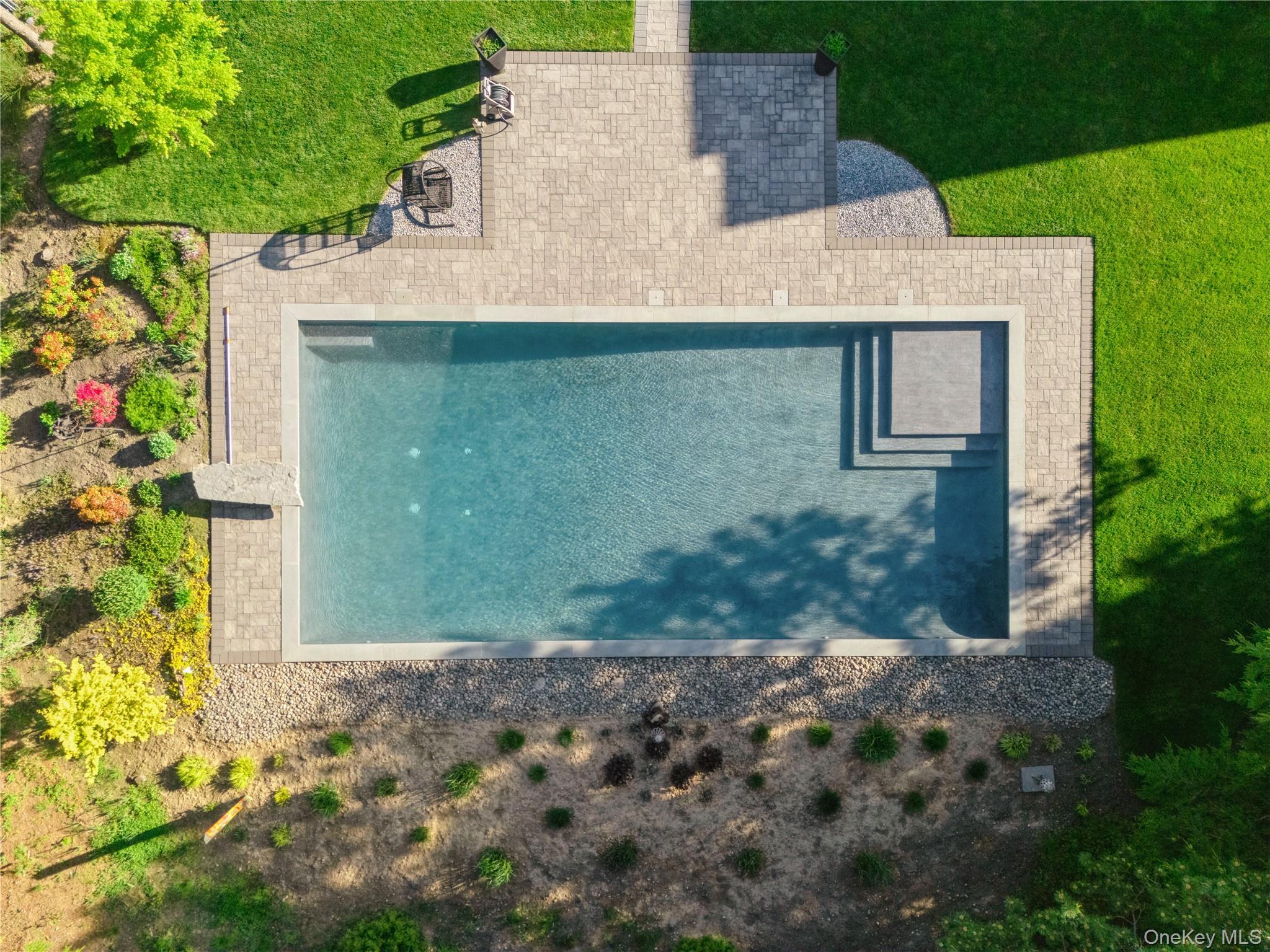 Single Family Jonah Suffolk County, NY 11764, MLS-904166-41