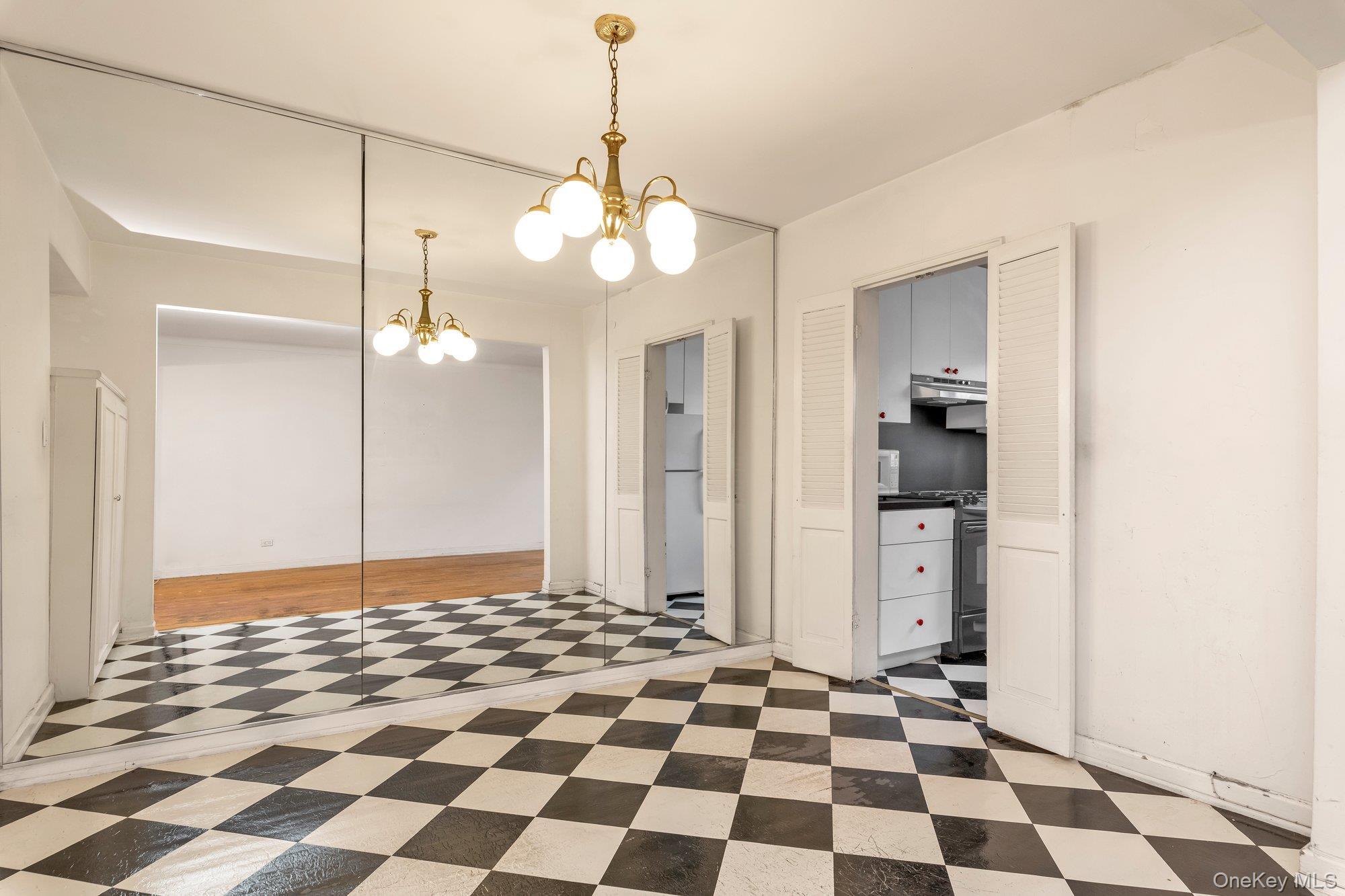 Coop Yellowstone Queens, NY 11375, MLS-904256-6