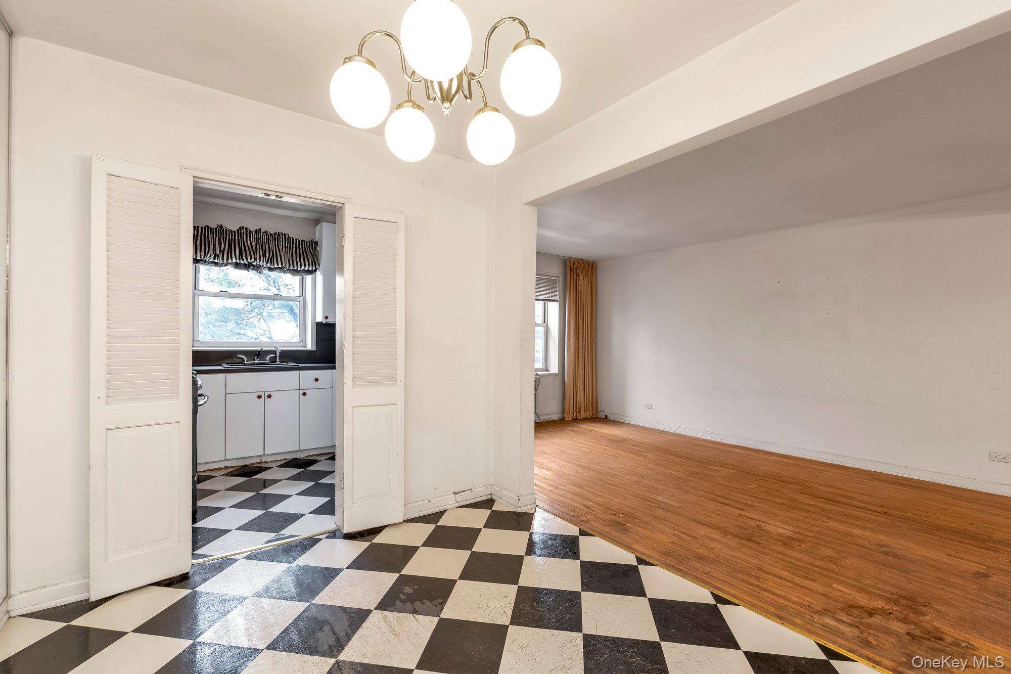 Coop Yellowstone Queens, NY 11375, MLS-904256-7