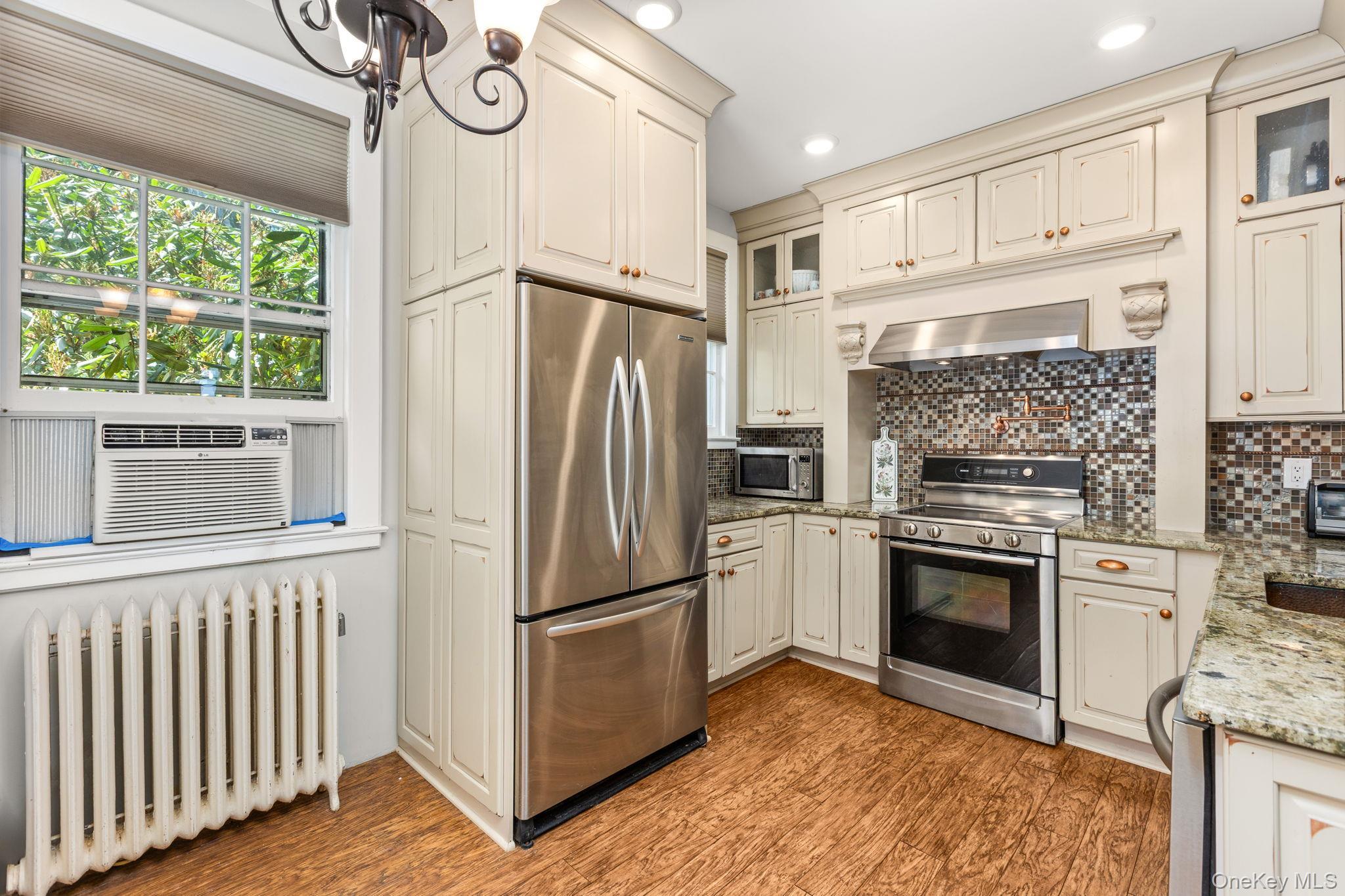 Single Family Salem Out Of Area, NY 06877, MLS-904278-21