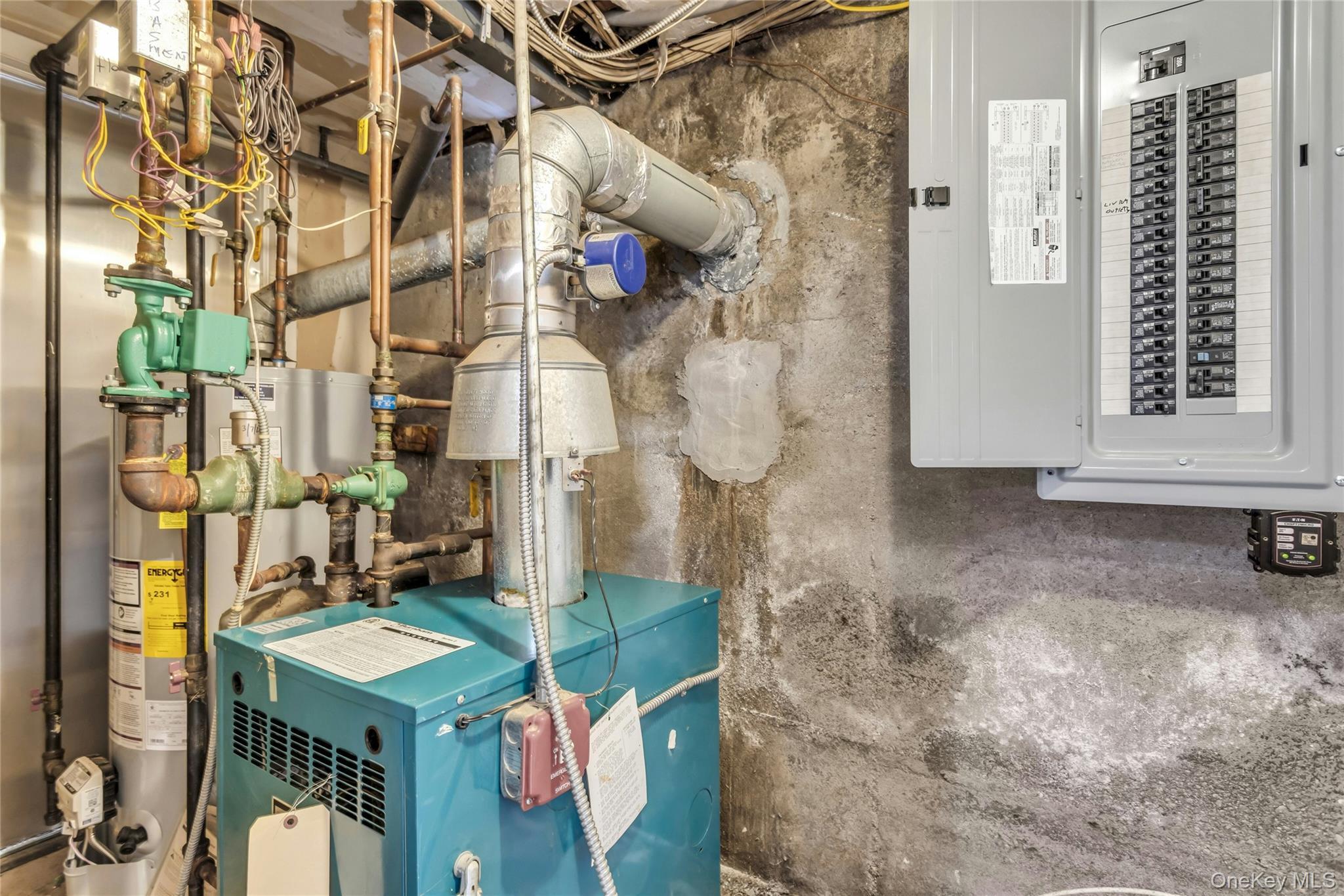 Single Family Hickory Nassau County, NY 11758, MLS-904311-26