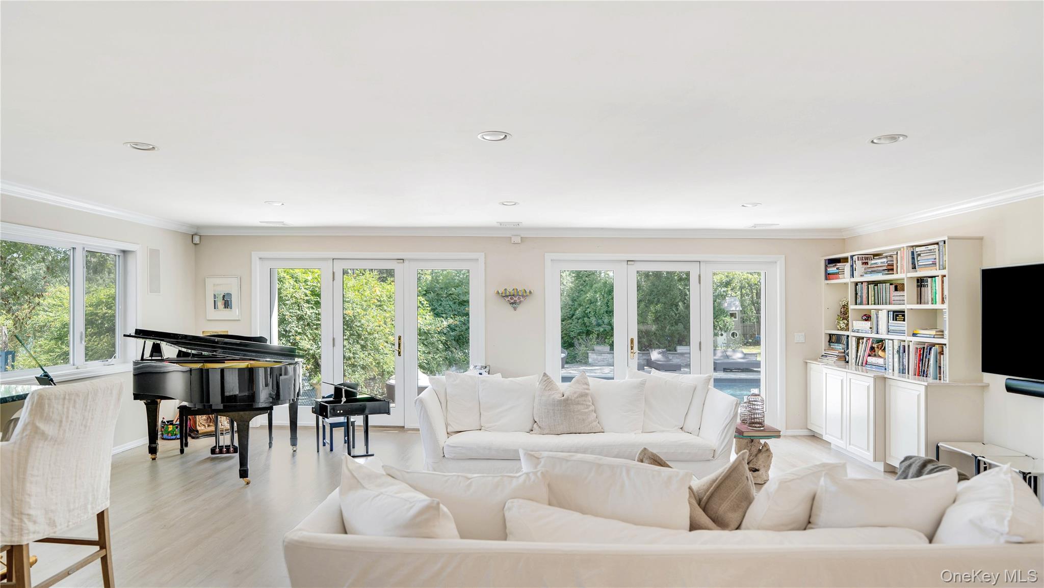 Single Family Rosebud Lane Suffolk County, NY 11959, MLS-904397-10