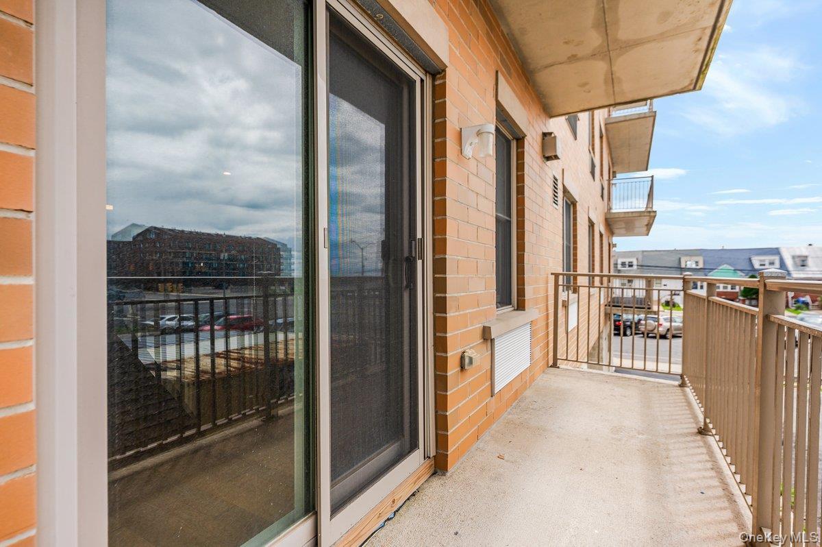 Condo Broadway  Nassau County, NY 11561, MLS-904420-19