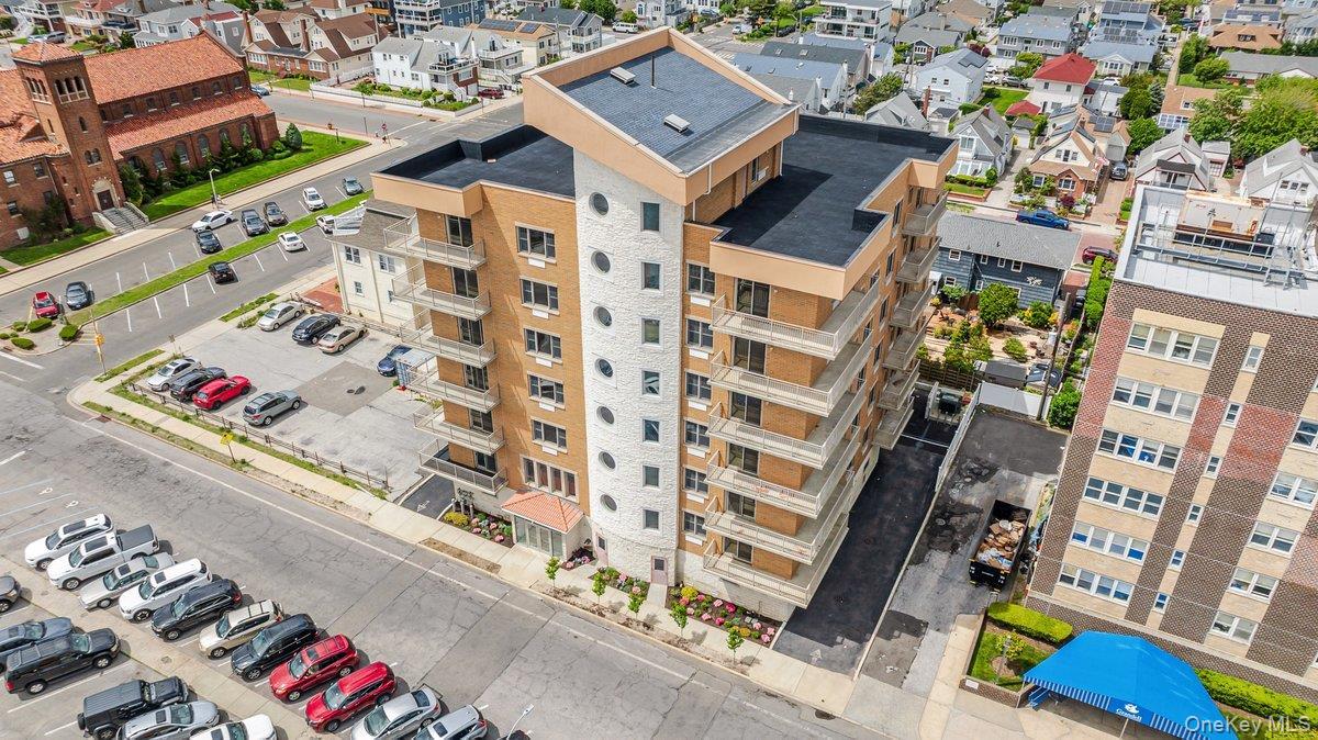 Condo Broadway  Nassau County, NY 11561, MLS-904420-35