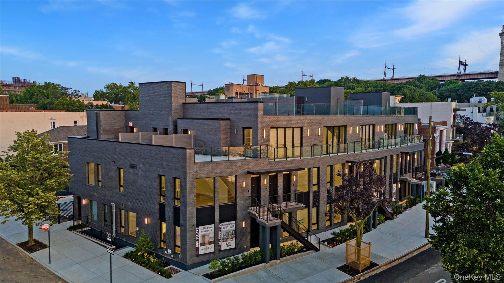 Condo Shore Blvd  Queens, NY 11105, MLS-904501-13