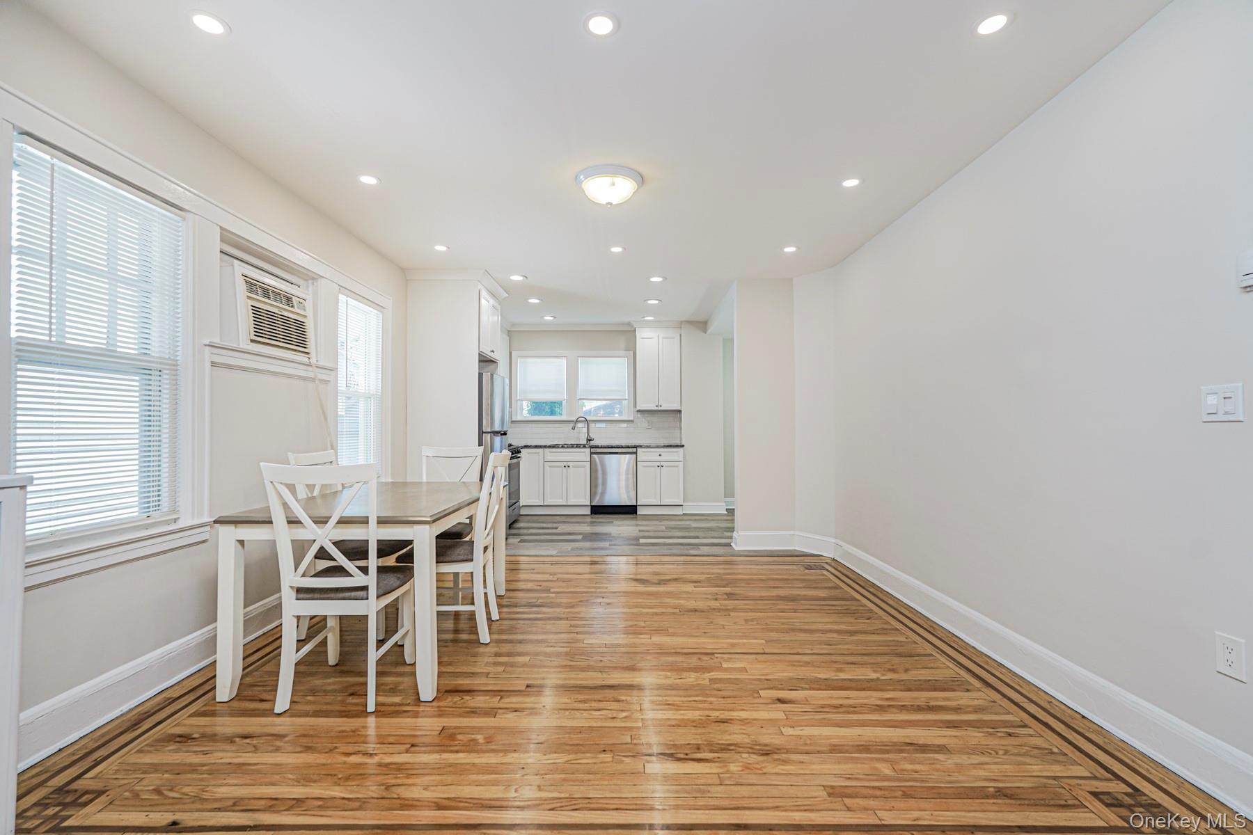 Single Family Hawthorne Staten Island, NY 10314, MLS-904502-11