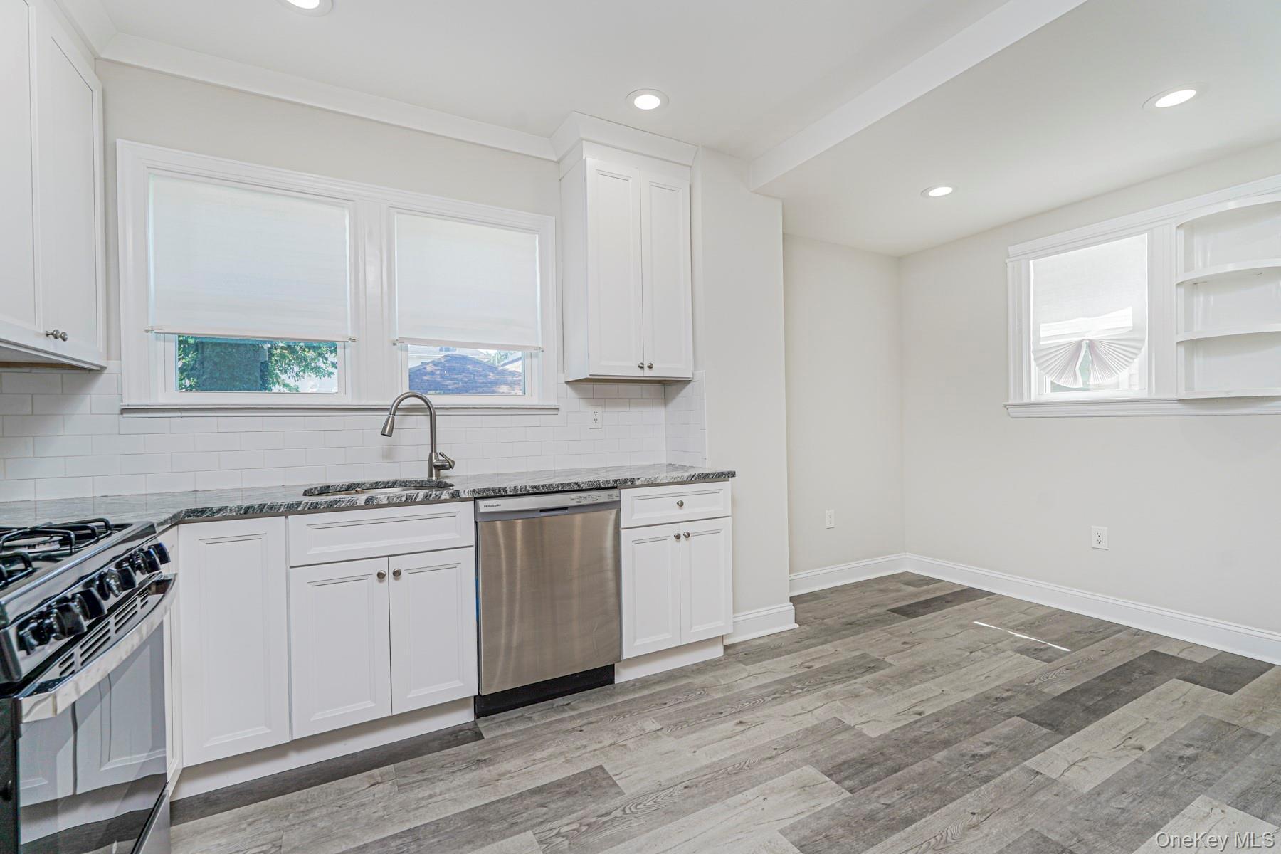 Single Family Hawthorne Staten Island, NY 10314, MLS-904502-9