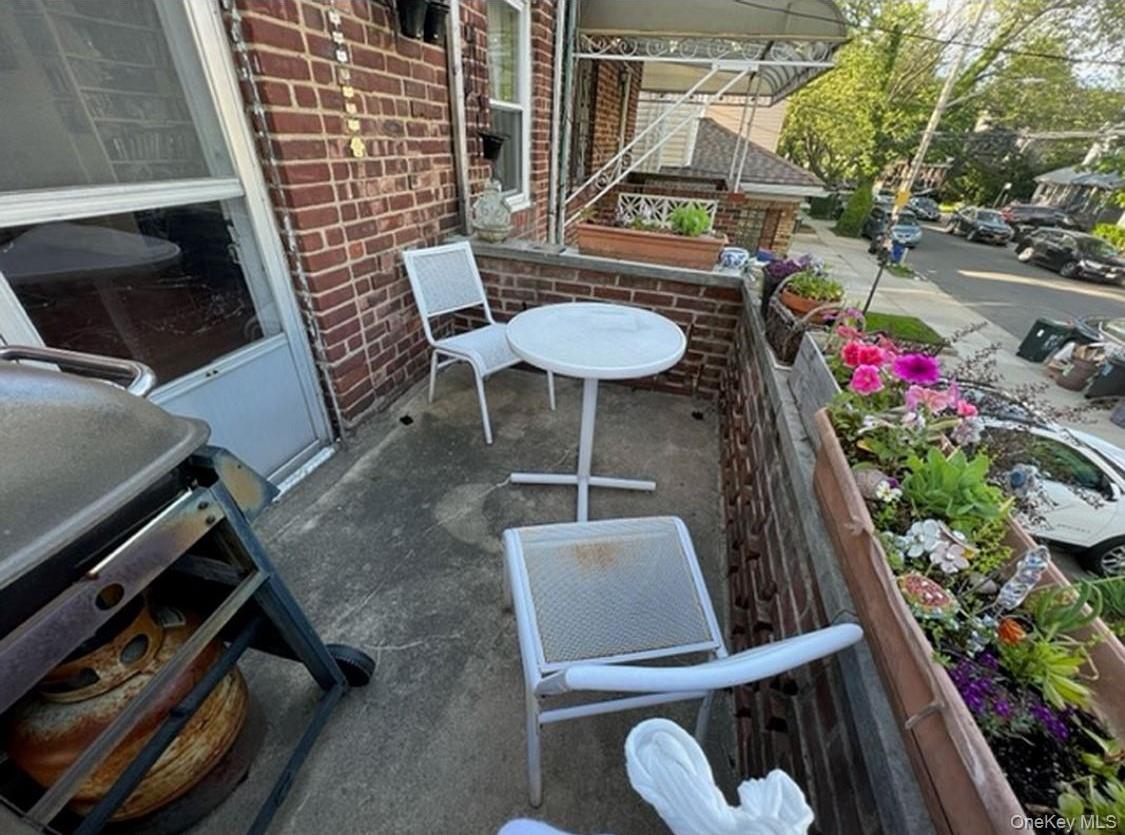 Single Family 32nd  Brooklyn, NY 11210, MLS-904524-10