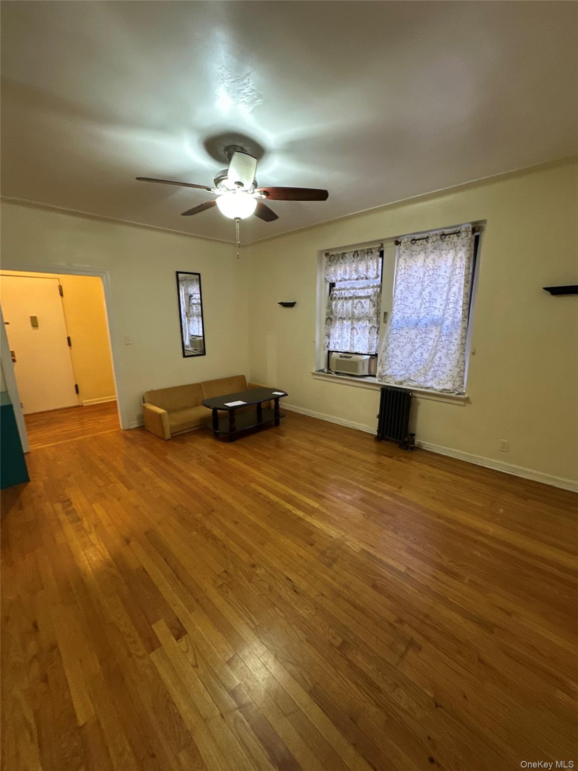 Coop Saunders  Queens, NY 11374, MLS-904528-4