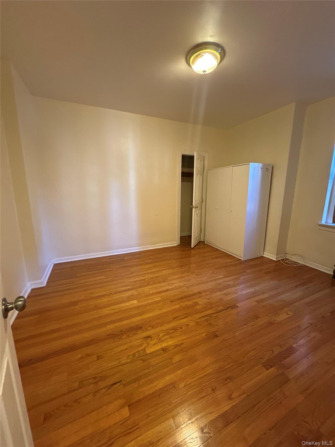 Coop Saunders  Queens, NY 11374, MLS-904528-5