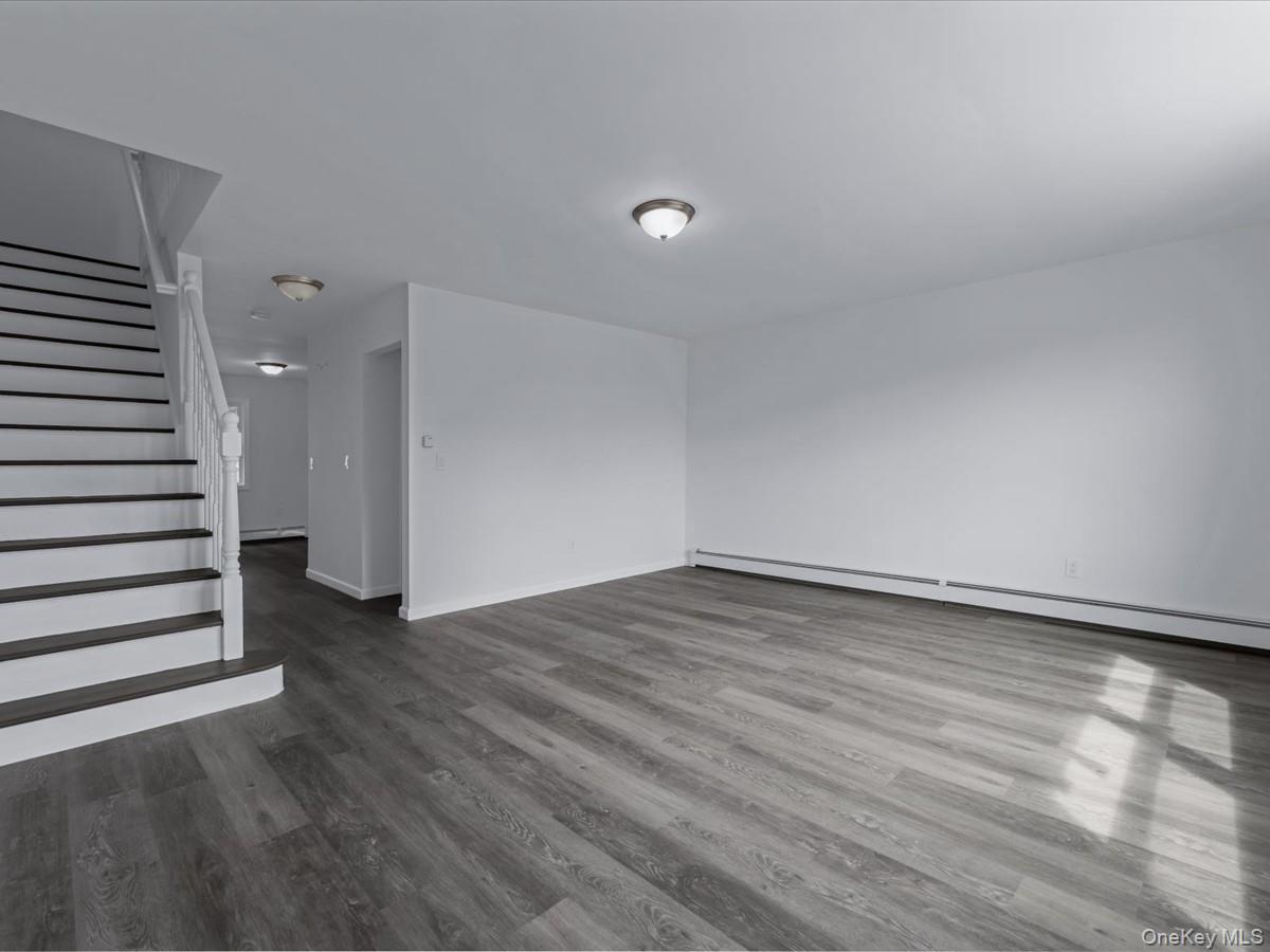 Single Family Middletown  Bronx, NY 10461, MLS-904541-8