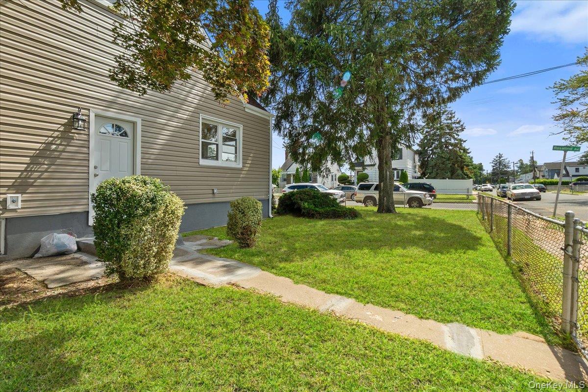 Single Family Rosalind Nassau County, NY 11003, MLS-904557-3