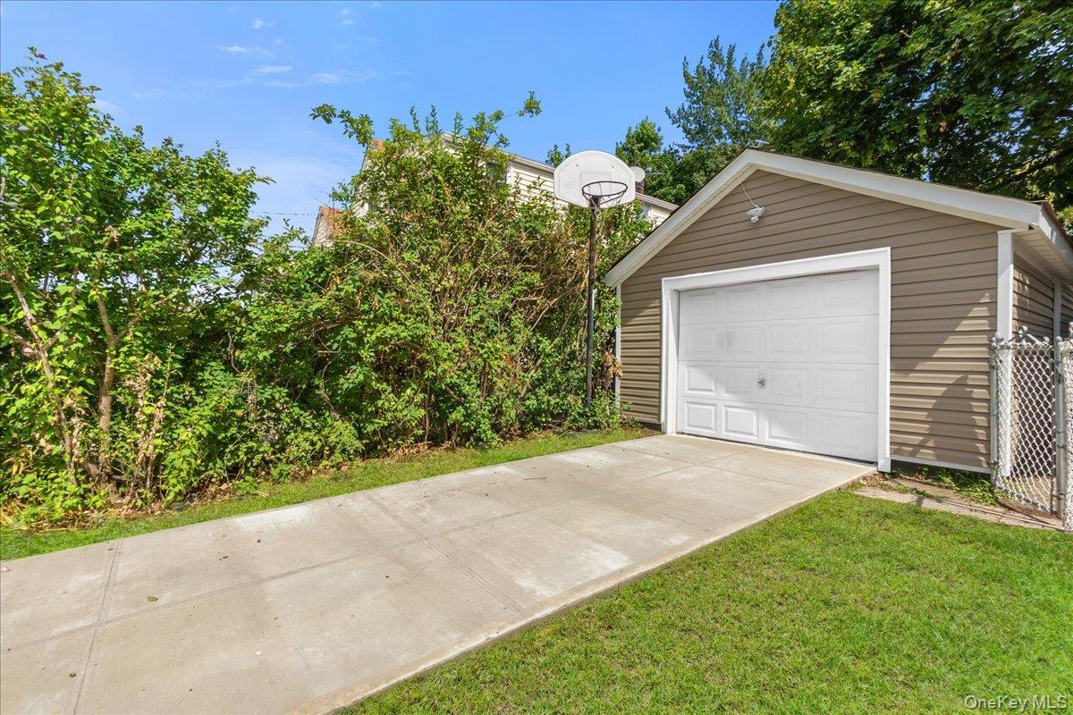 Single Family Rosalind Nassau County, NY 11003, MLS-904557-4