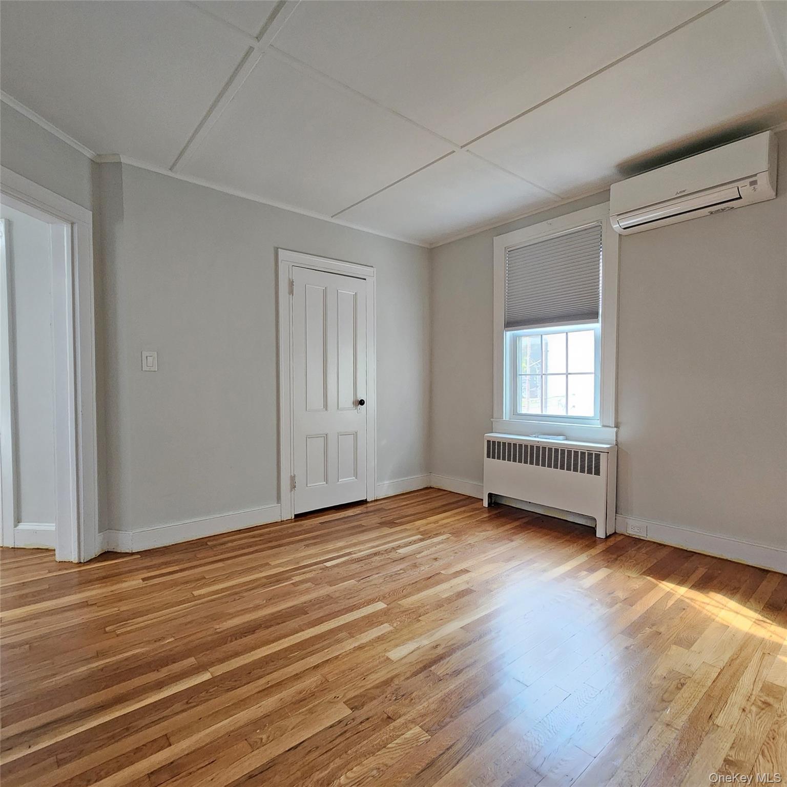 Single Family Circle  Orange County, NY 10987, MLS-904577-24