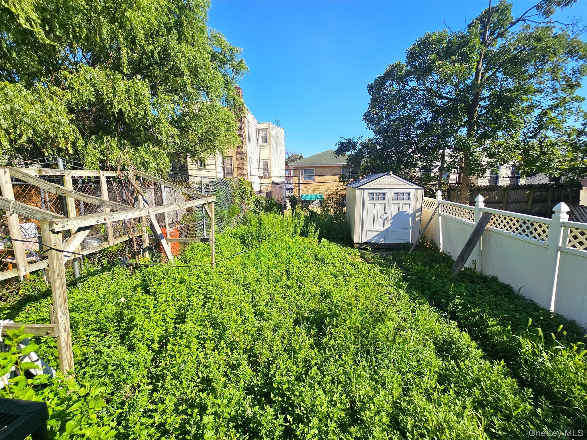 Single Family Crosby  Brooklyn, NY 11207, MLS-904645-6