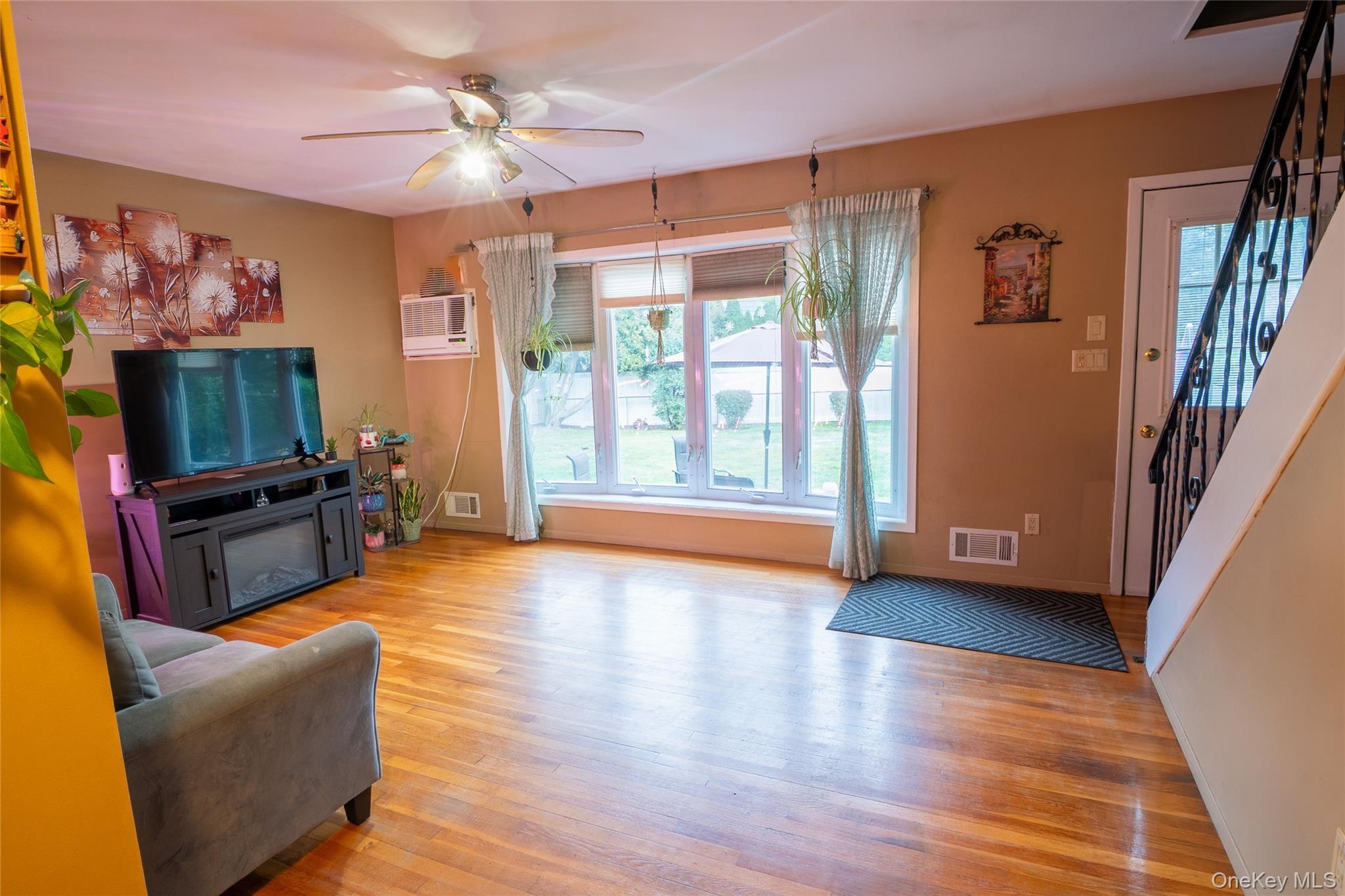 Single Family Andam Suffolk County, NY 11780, MLS-904662-13