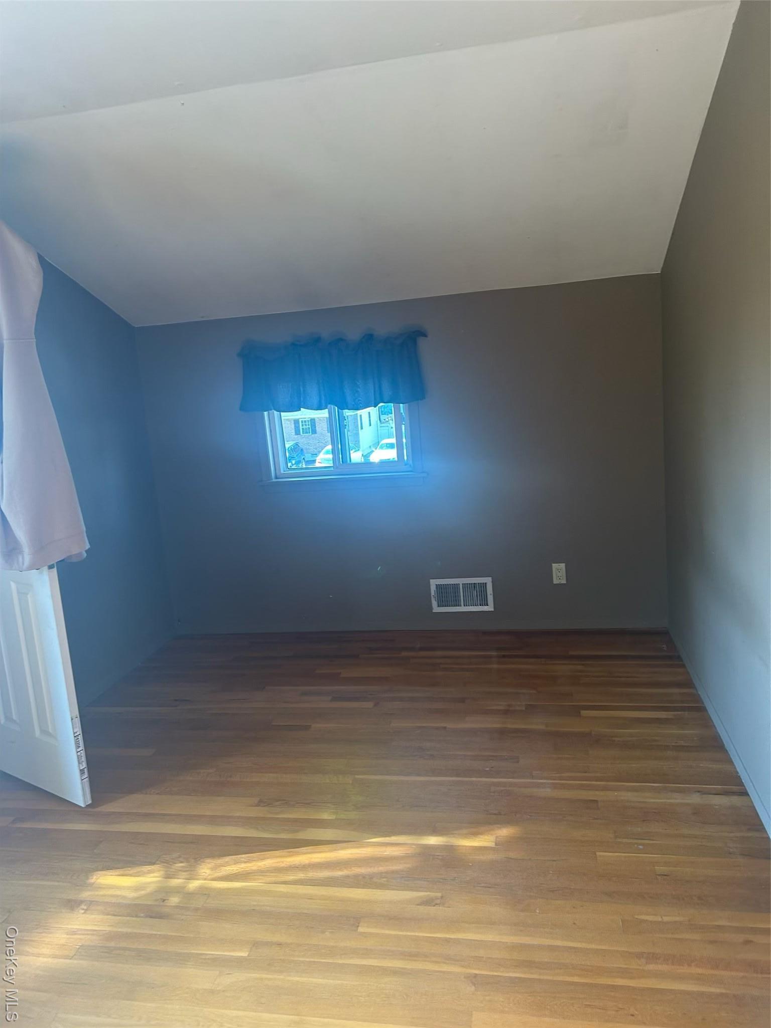 Single Family Andam Suffolk County, NY 11780, MLS-904662-19