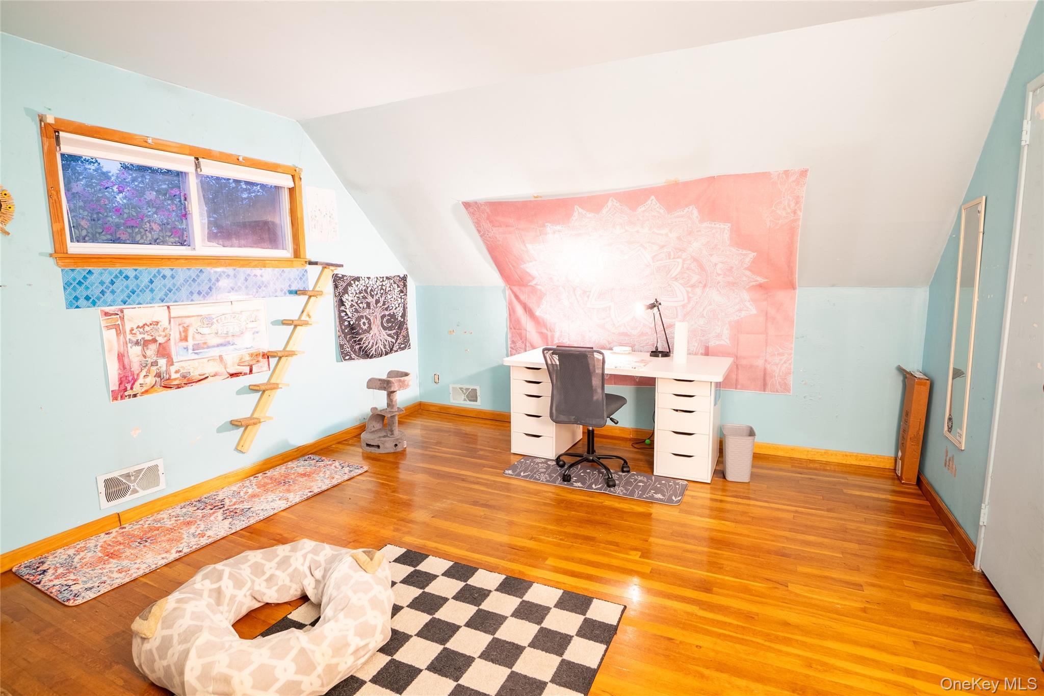 Single Family Andam Suffolk County, NY 11780, MLS-904662-20