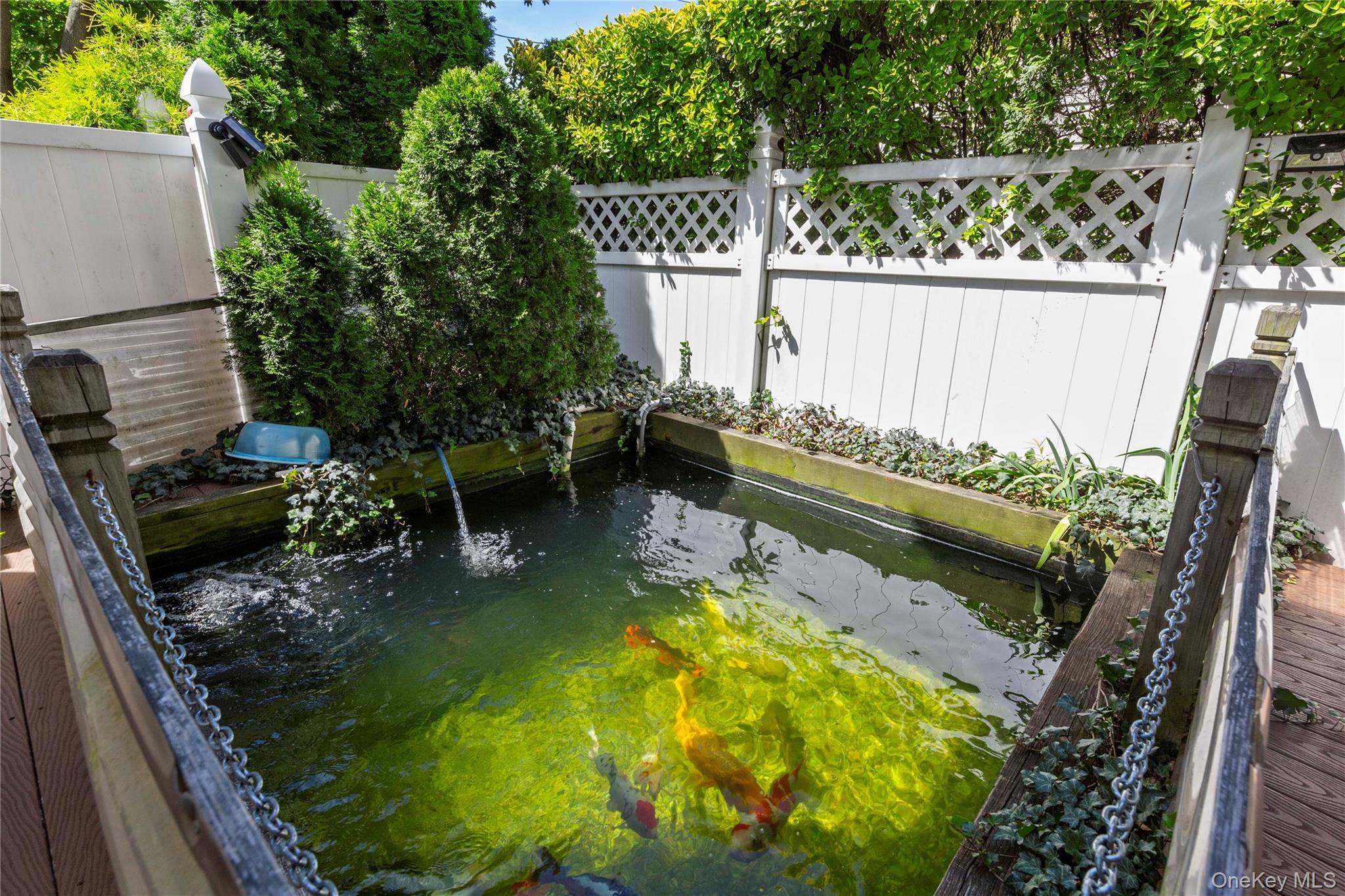 Single Family Manor Nassau County, NY 11577, MLS-904703-10