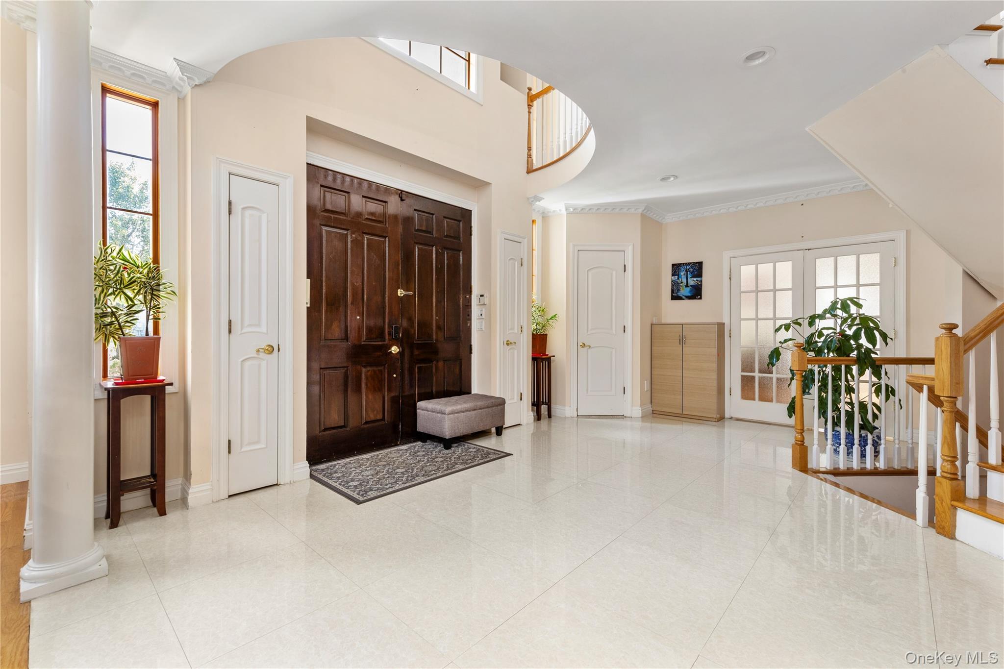 Single Family Manor Nassau County, NY 11577, MLS-904703-11