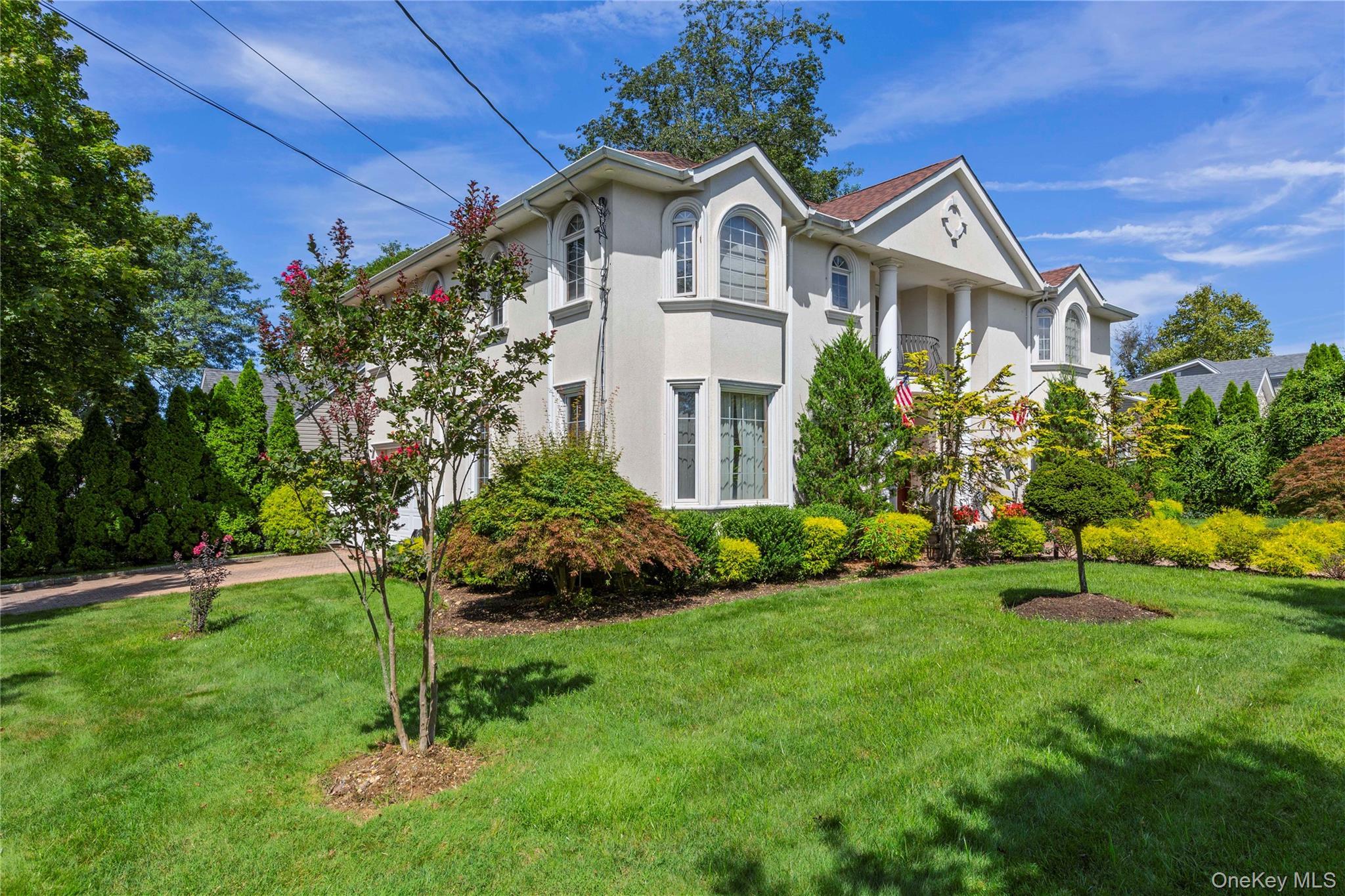 Single Family Manor Nassau County, NY 11577, MLS-904703-5