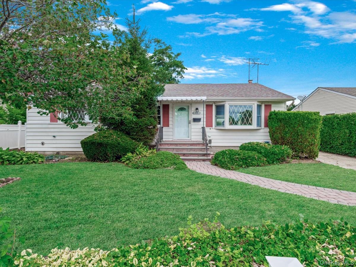 Single Family Lee  Nassau County, NY 11801, MLS-904723-2