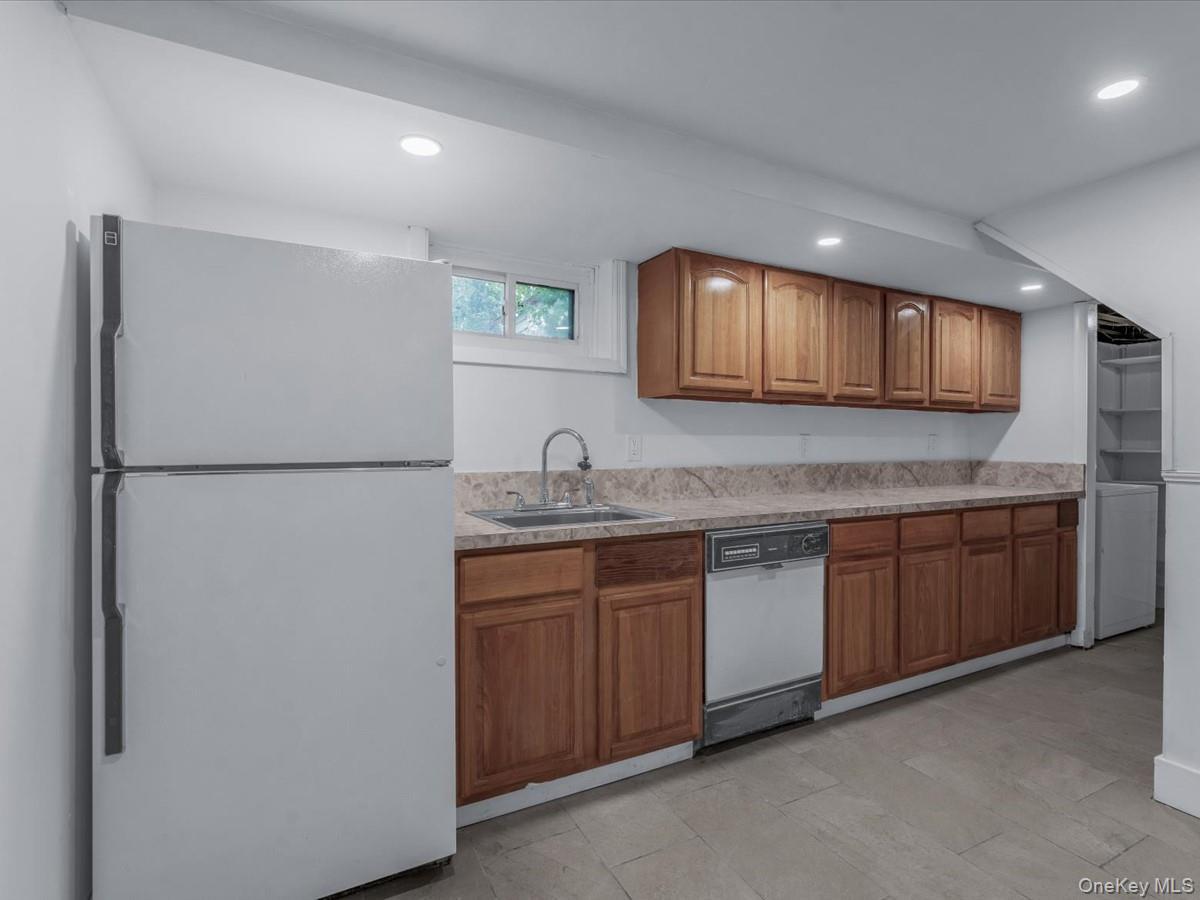 Single Family Lee  Nassau County, NY 11801, MLS-904723-20