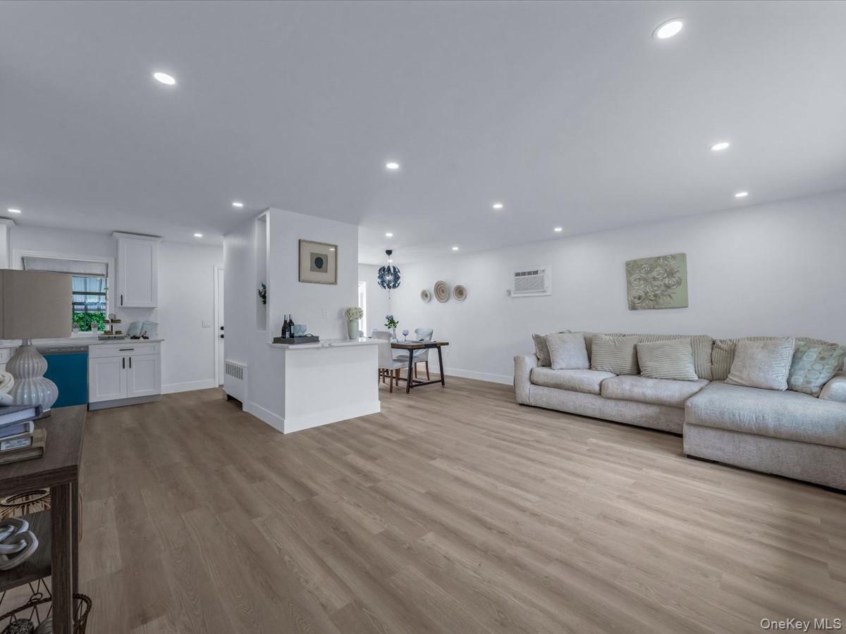 Single Family Lee  Nassau County, NY 11801, MLS-904723-4