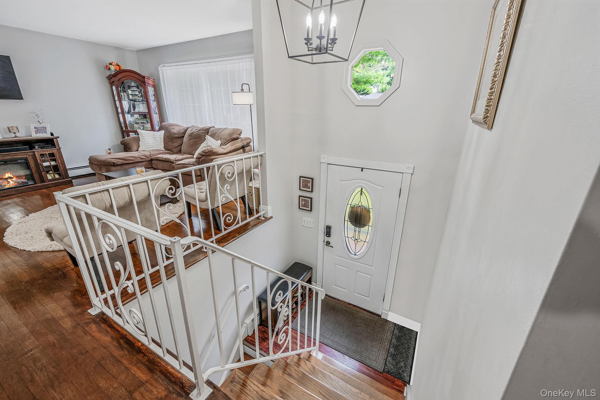 Single Family Wainscott  Suffolk County, NY 11789, MLS-904737-12