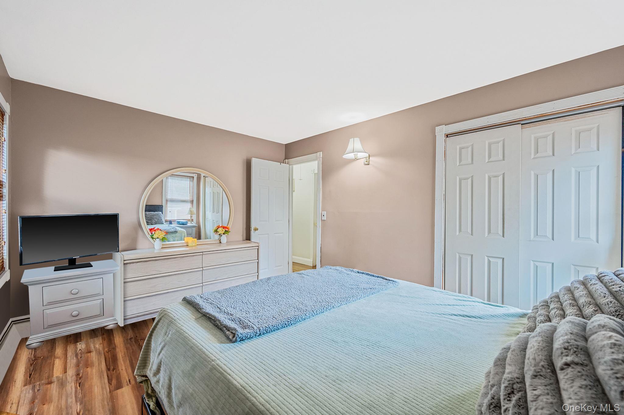 Single Family Wainscott  Suffolk County, NY 11789, MLS-904737-26