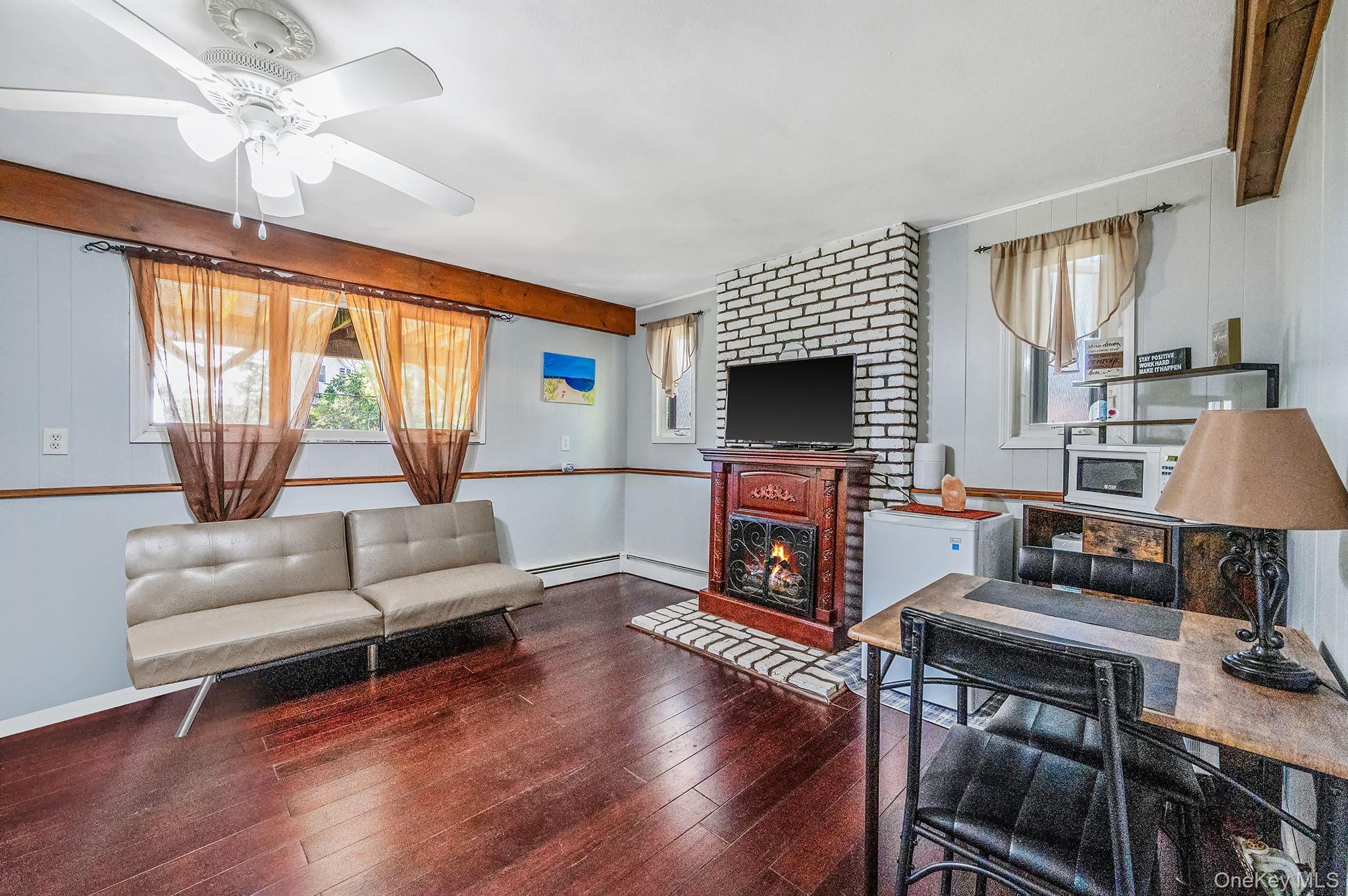 Single Family Wainscott  Suffolk County, NY 11789, MLS-904737-30