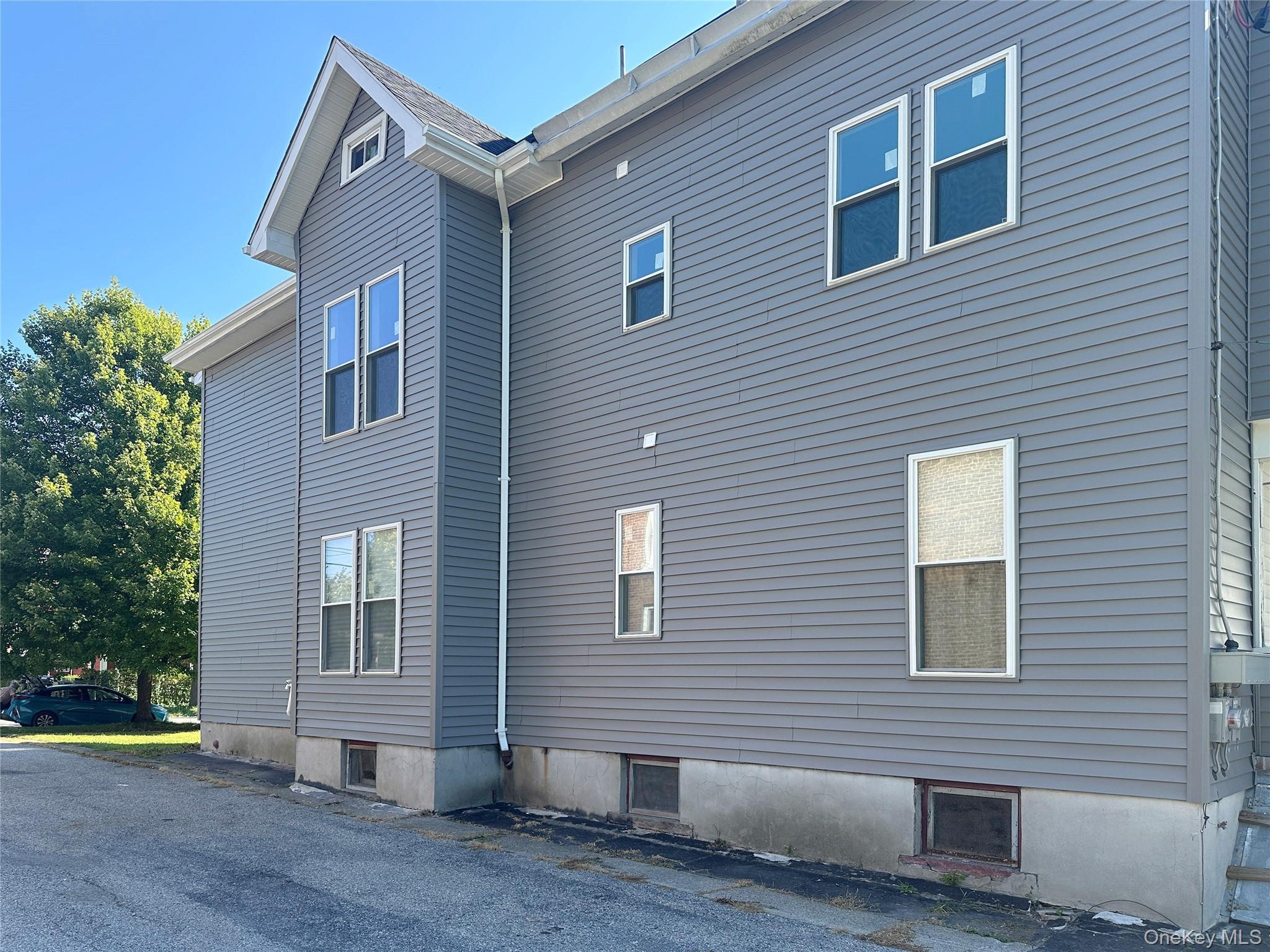 Single Family Mansion  Dutchess County, NY 12601, MLS-904750-34