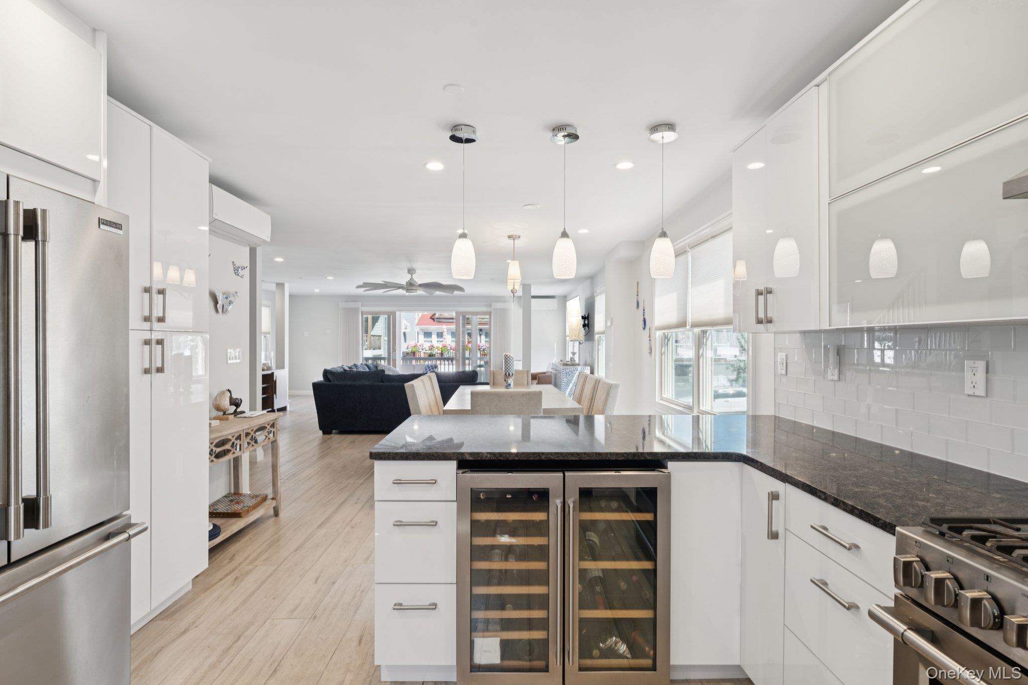 Single Family Delaware Nassau County, NY 11561, MLS-904752-11