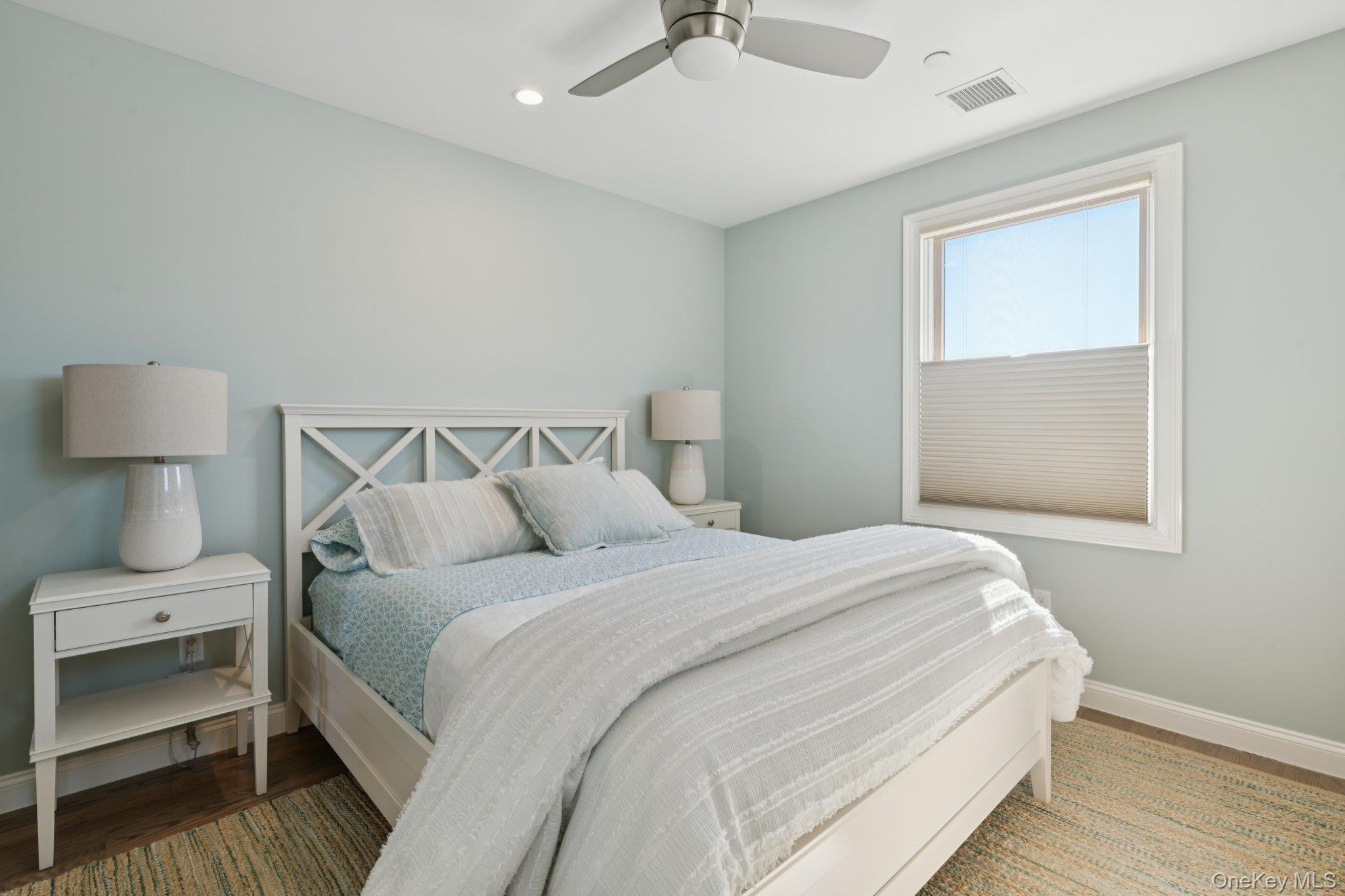 Single Family Delaware Nassau County, NY 11561, MLS-904752-35