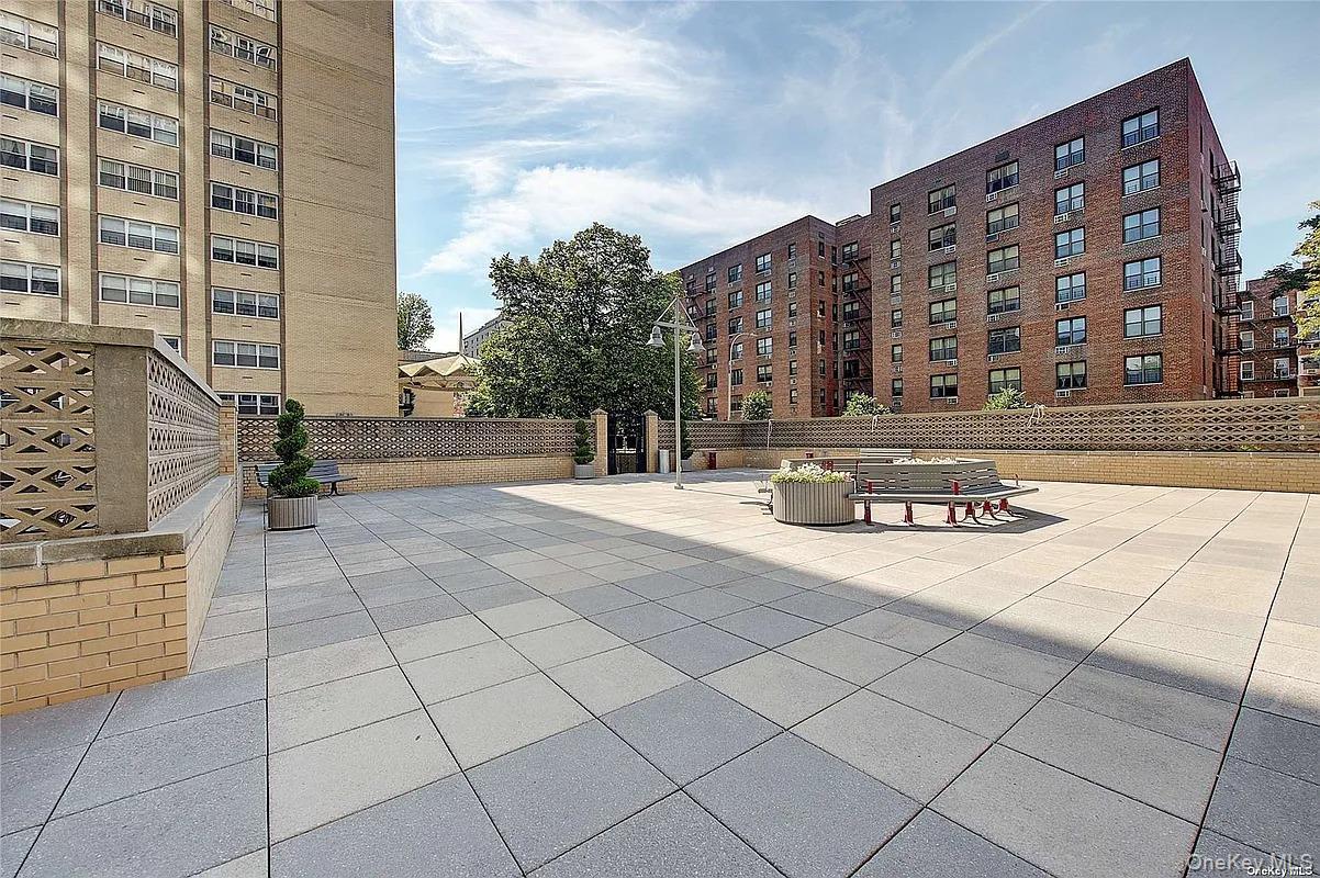 Coop Yellowstone  Queens, NY 11375, MLS-904756-22