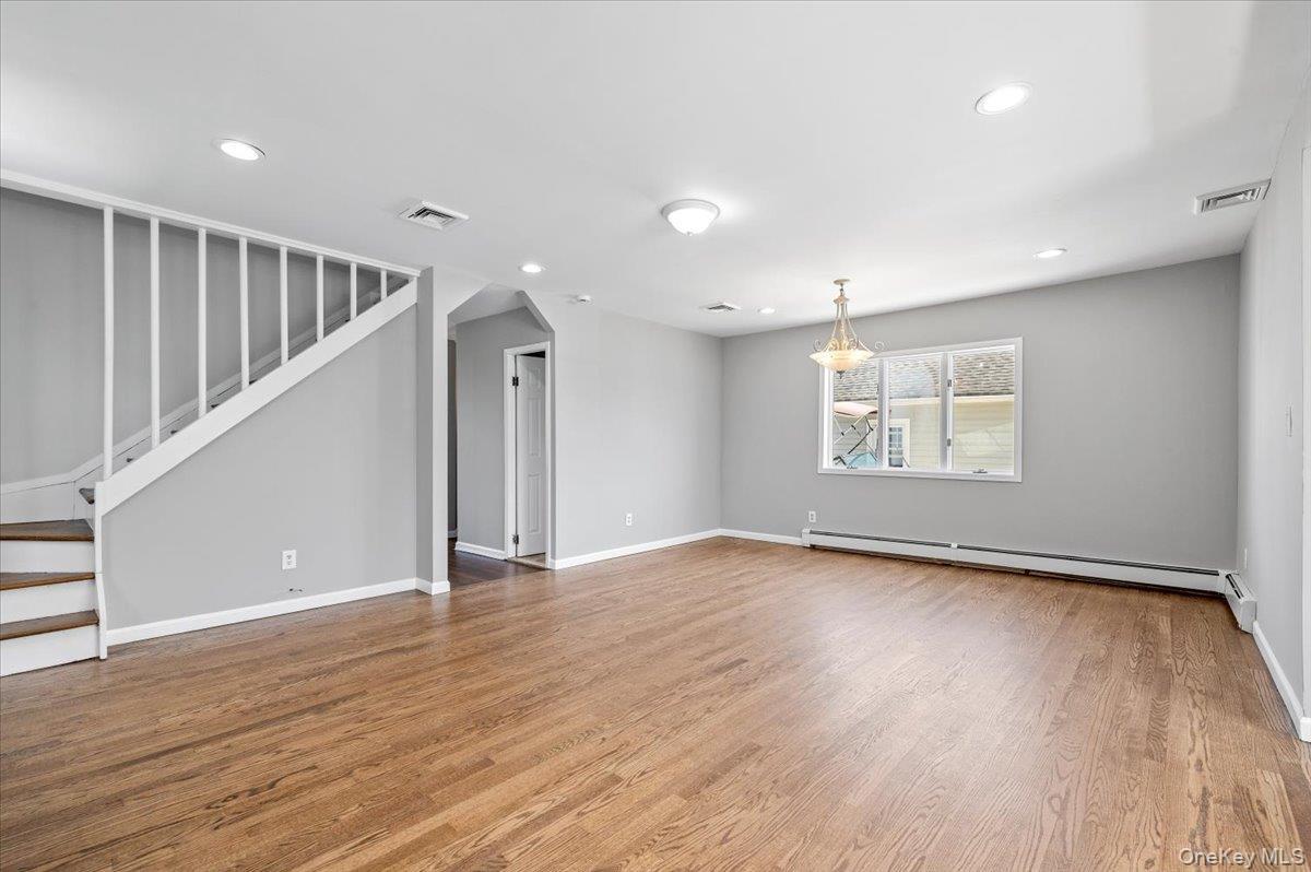 Single Family Dart Nassau County, NY 11518, MLS-904786-10