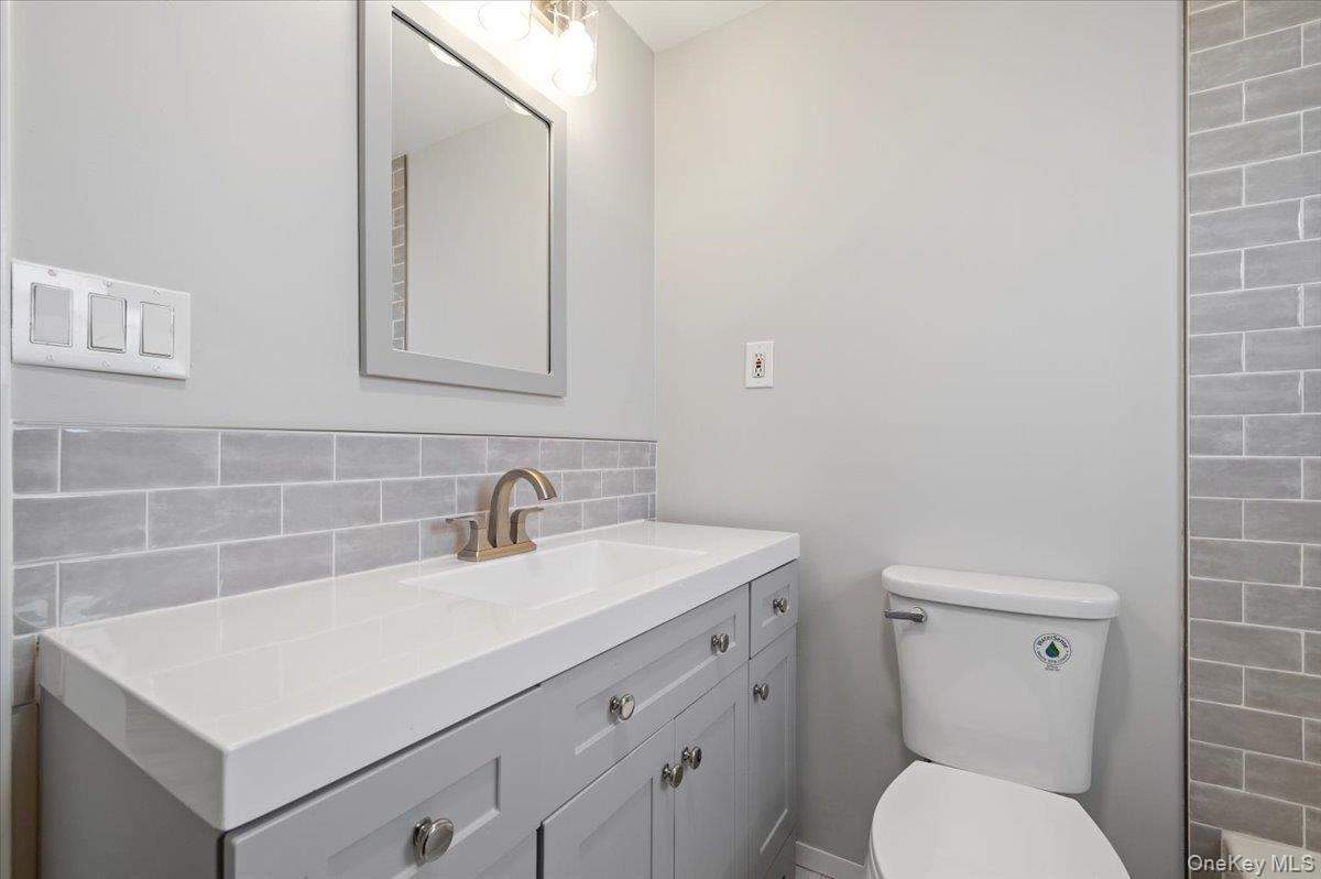 Single Family Dart Nassau County, NY 11518, MLS-904786-28