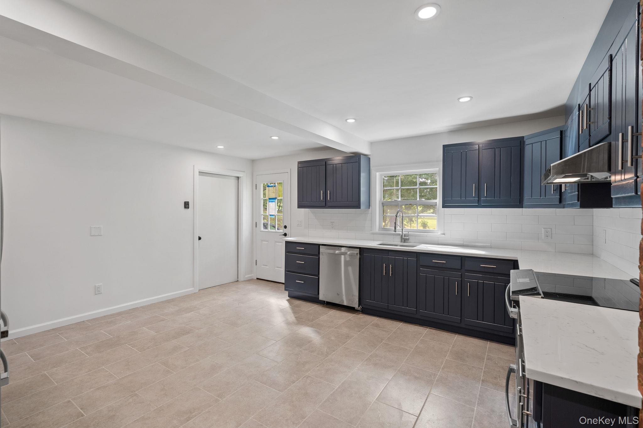 Single Family Hosner Mountain  Dutchess County, NY 12582, MLS-904810-10