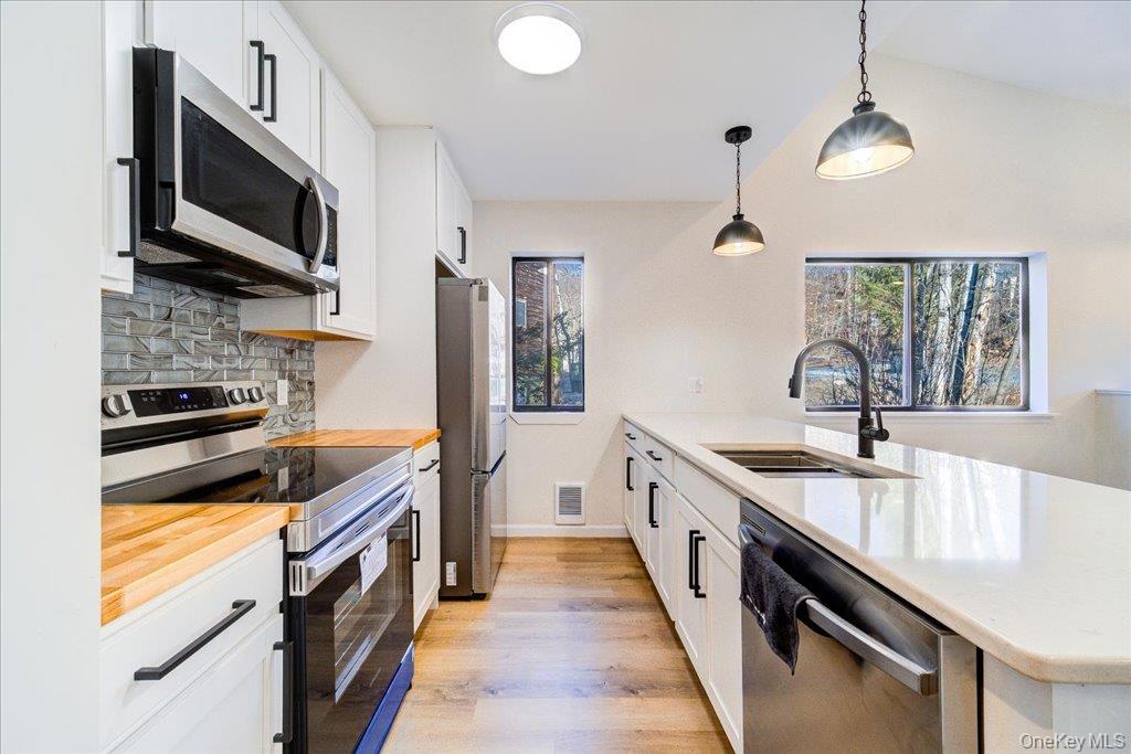 Single Family Edelweiss Sullivan County, NY 12789, MLS-904824-10