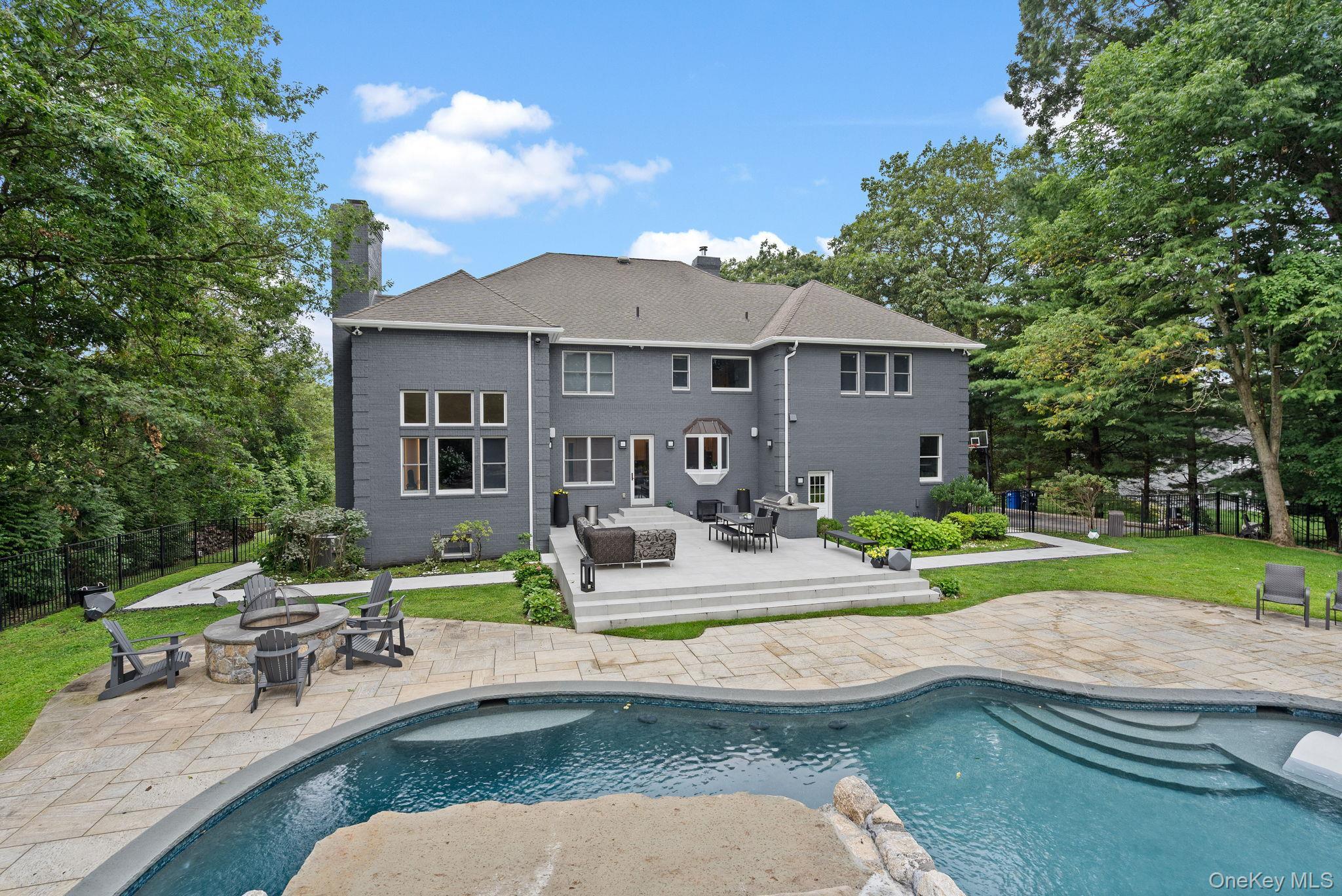 Single Family Stonewall Circle  Westchester County, NY 10604, MLS-904836-33