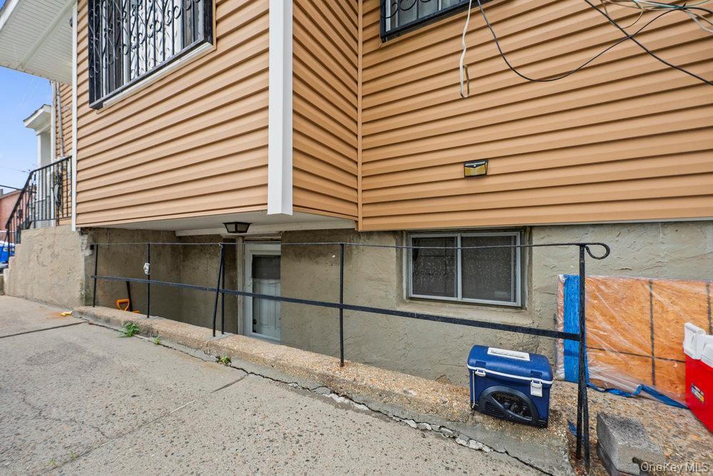 Single Family Watson Place Queens, NY 11433, MLS-904842-3