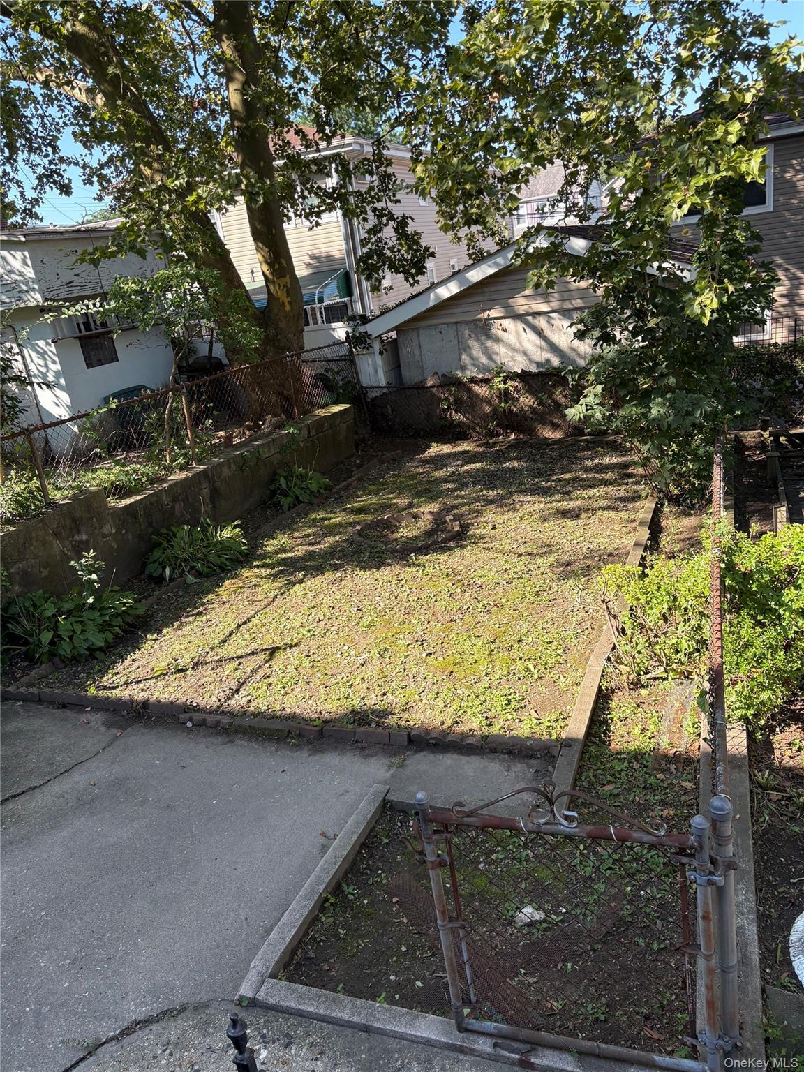 Single Family Ropes  Bronx, NY 10475, MLS-904857-15