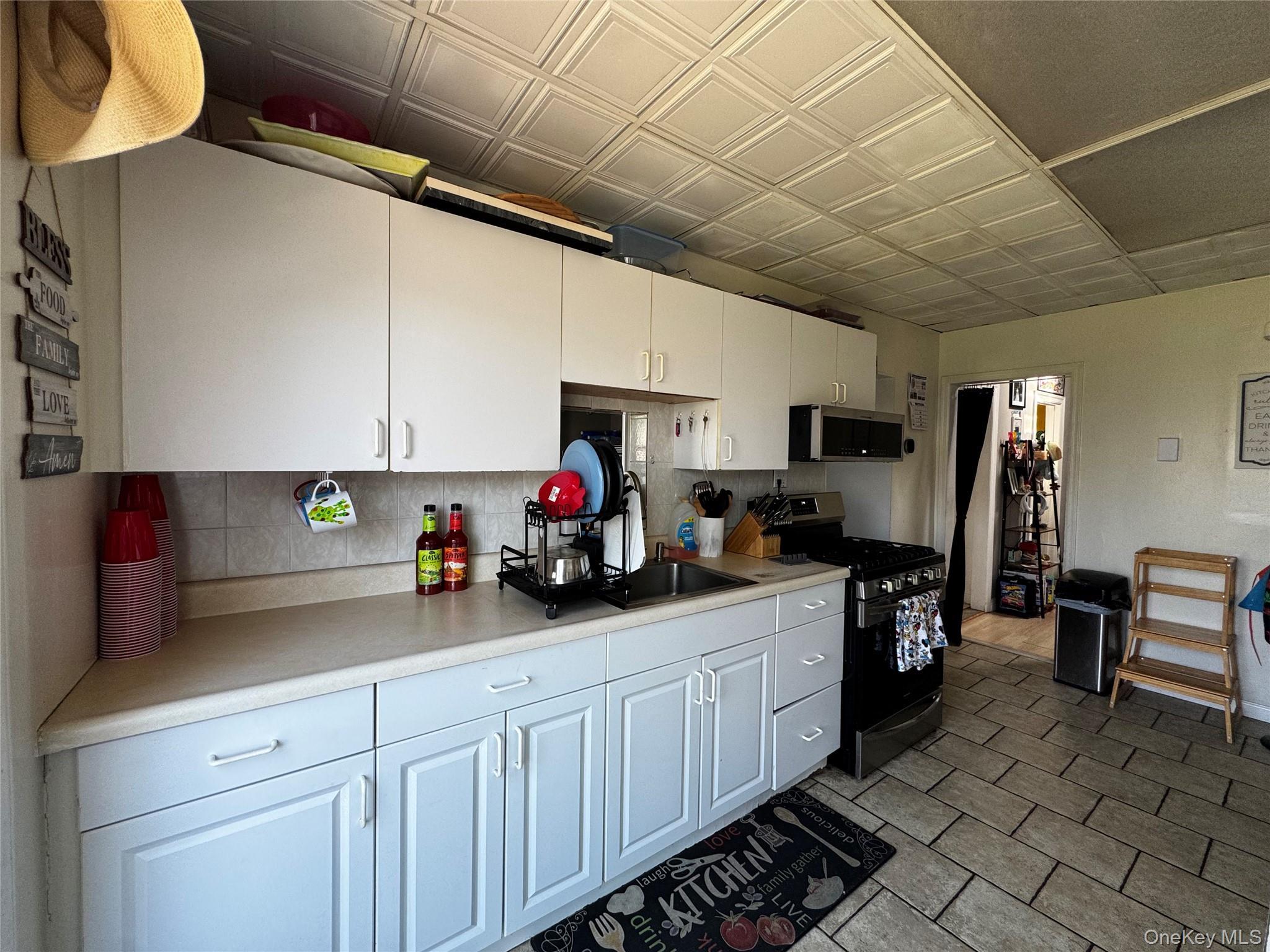 Single Family Beach Suffolk County, NY 11726, MLS-904859-5