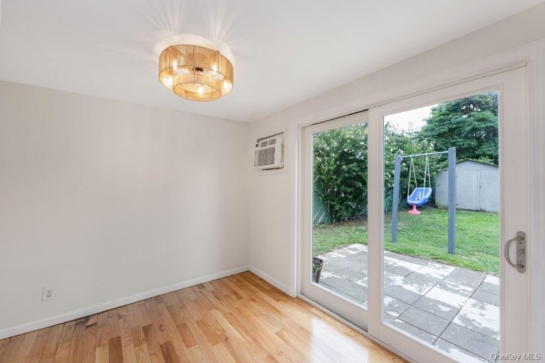 Single Family 12th Suffolk County, NY 11757, MLS-904920-12