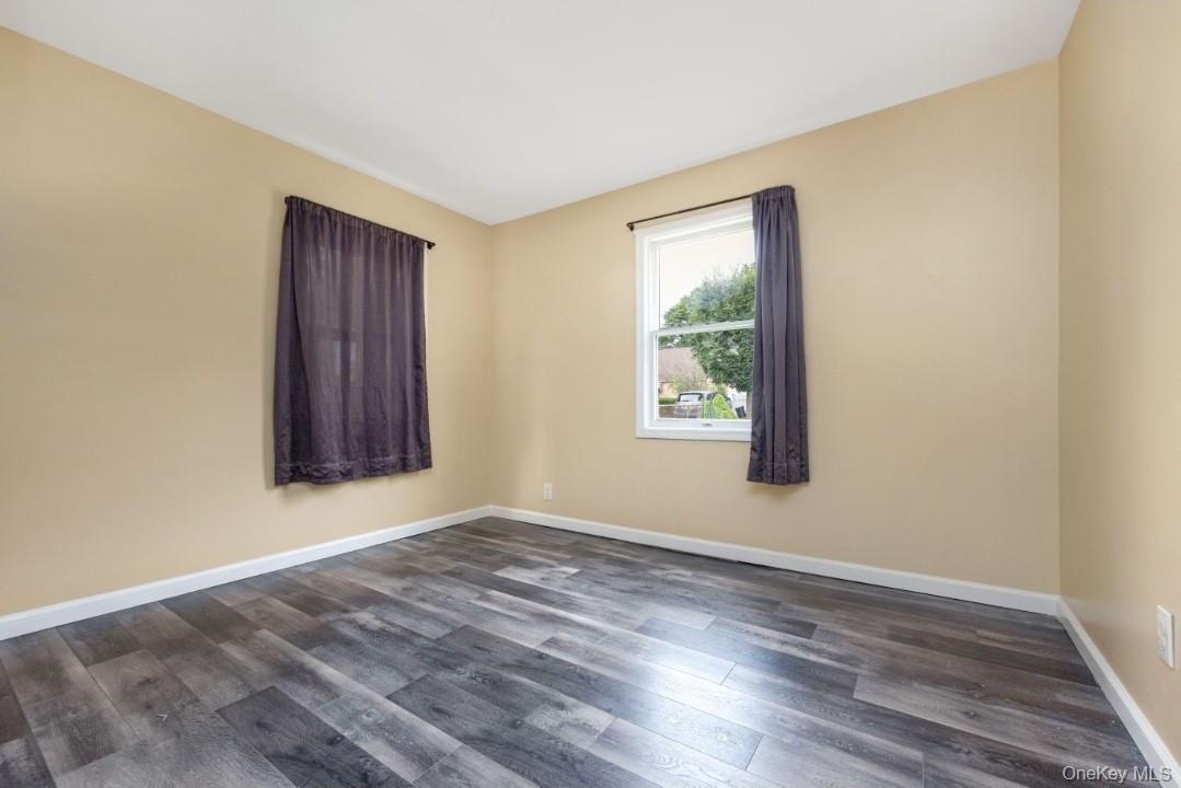 Single Family 12th Suffolk County, NY 11757, MLS-904920-14