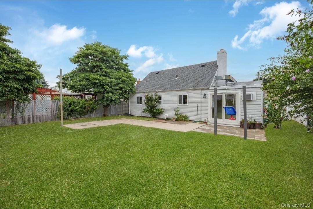 Single Family 12th Suffolk County, NY 11757, MLS-904920-4