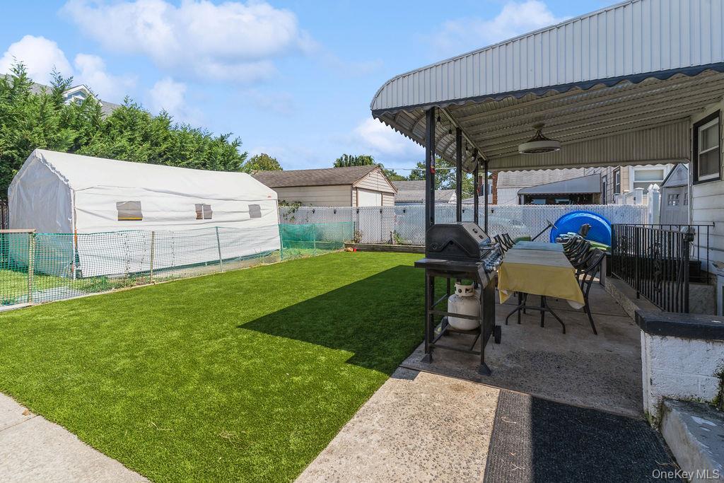 Single Family Clay Nassau County, NY 11003, MLS-904927-12